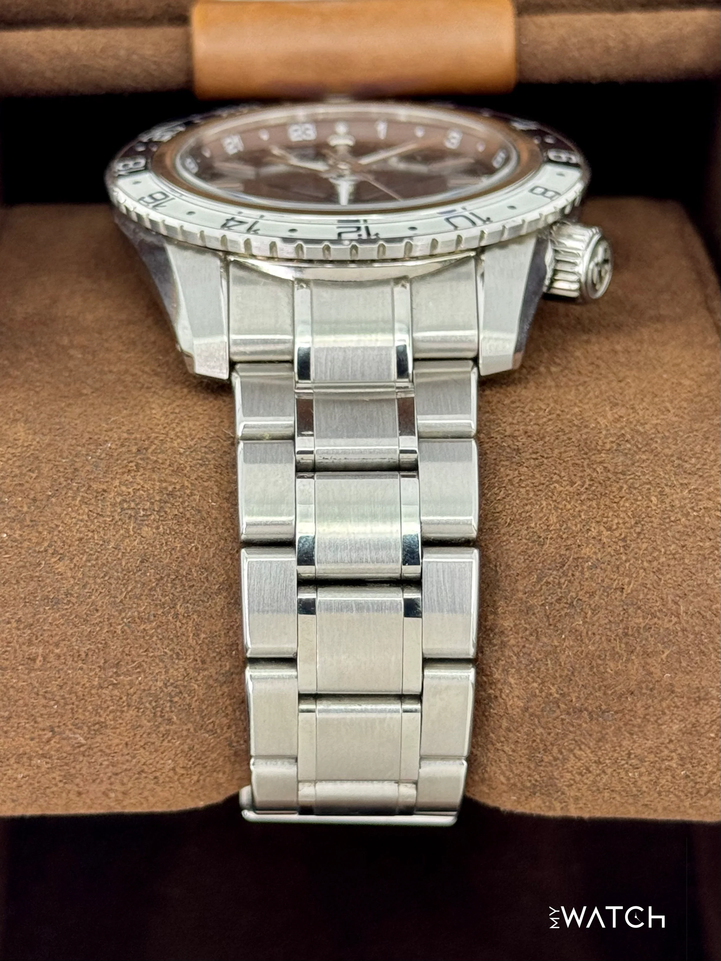 Grand Seiko GMT 44.2mm SBGJ237 Stainless Steel Blue Dial - Image 3