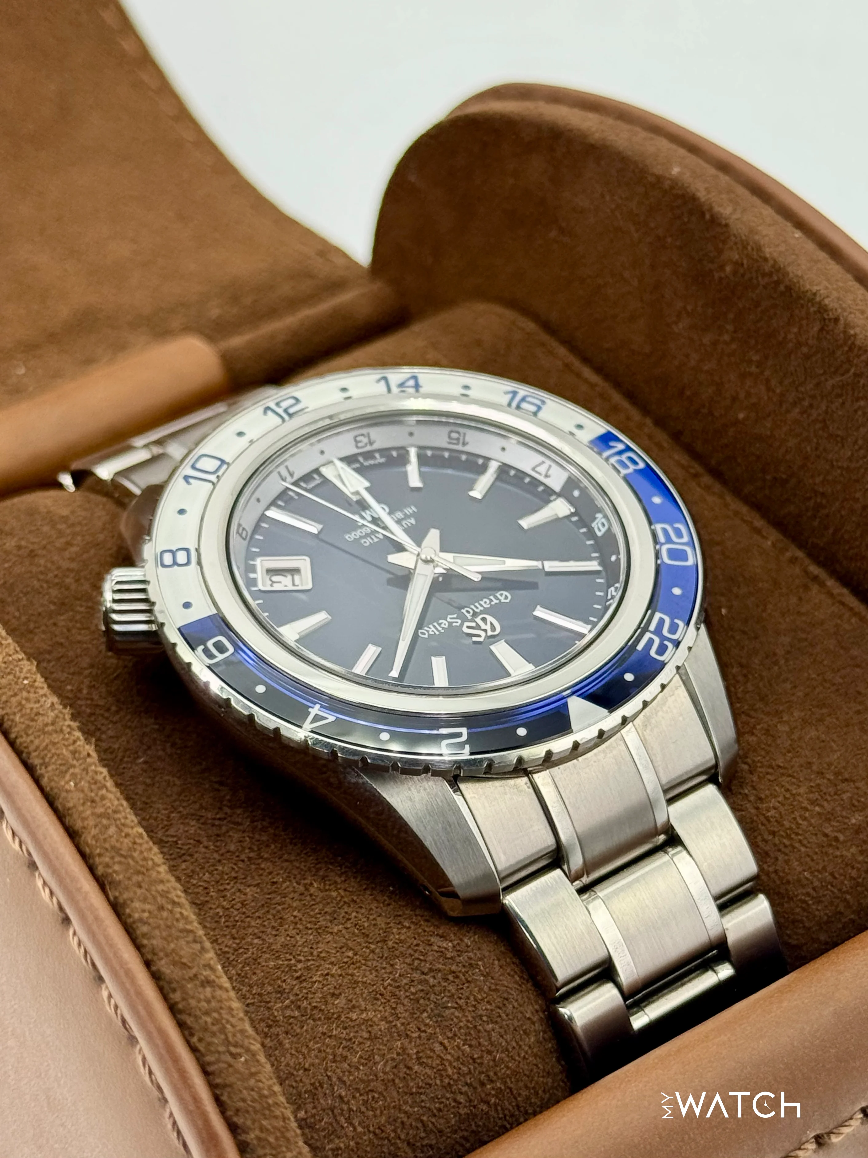 Grand Seiko GMT 44.2mm SBGJ237 Stainless Steel Blue Dial - Image 8