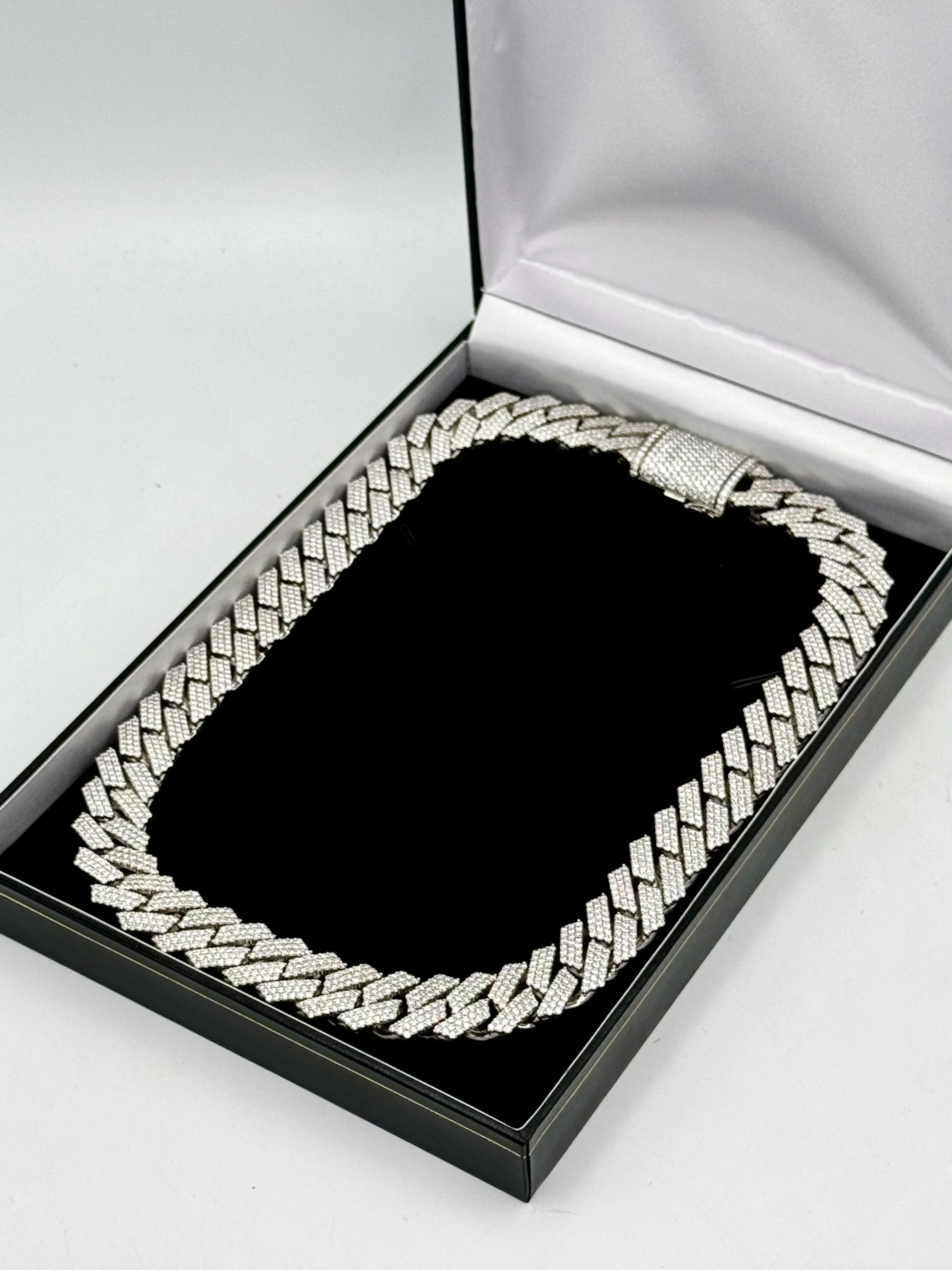 Iced Out Diamond Prong Cuban Link 14K White Gold Chain 423grams 66ct VS - Image 2