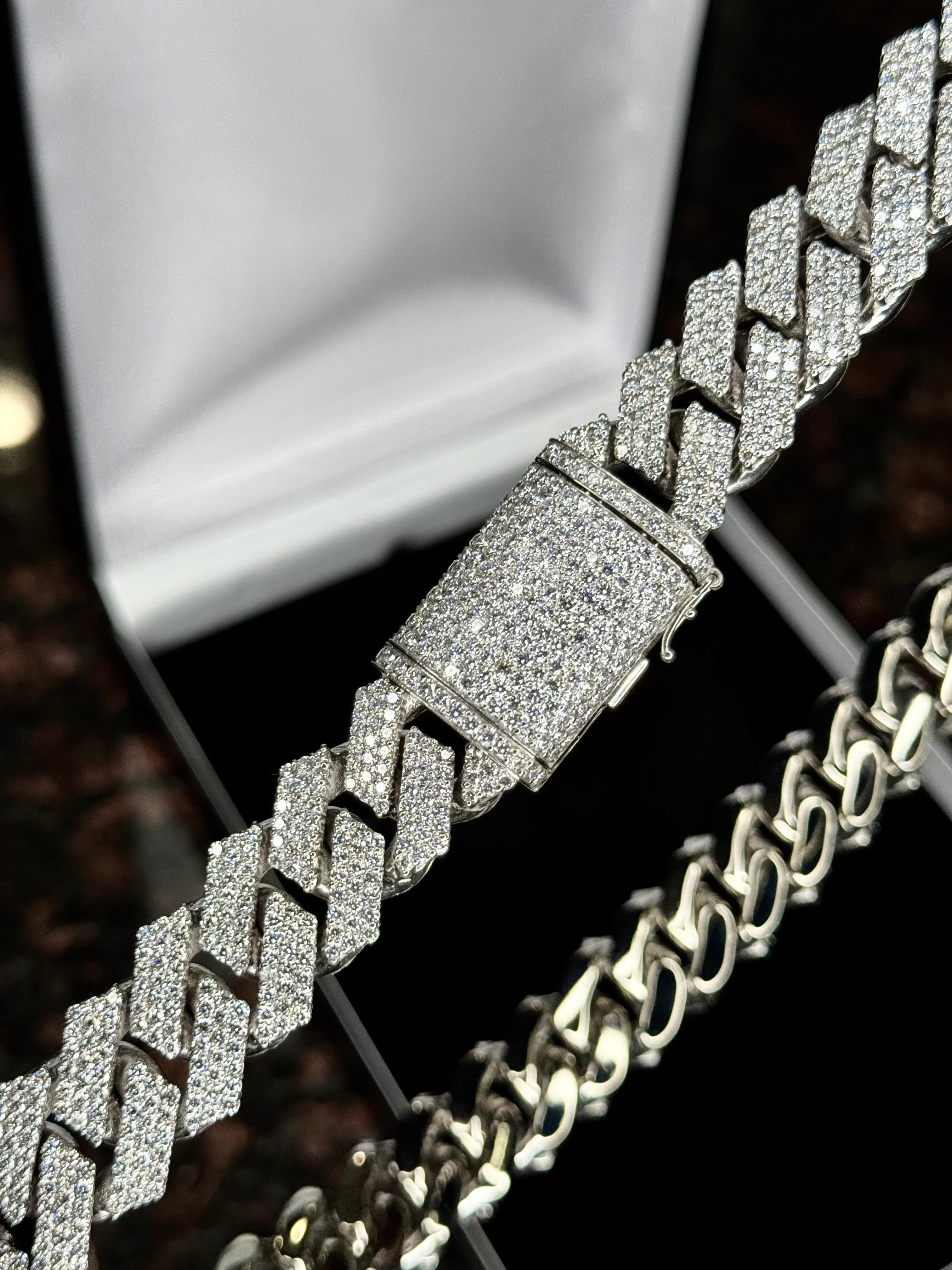 Iced Out Diamond Prong Cuban Link 14K White Gold Chain 423grams 66ct VS - Image 7