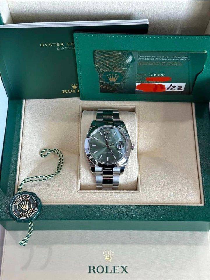 New 2023 Rolex Datejust 41mm 126300 Oyster Green Dial - Image 7