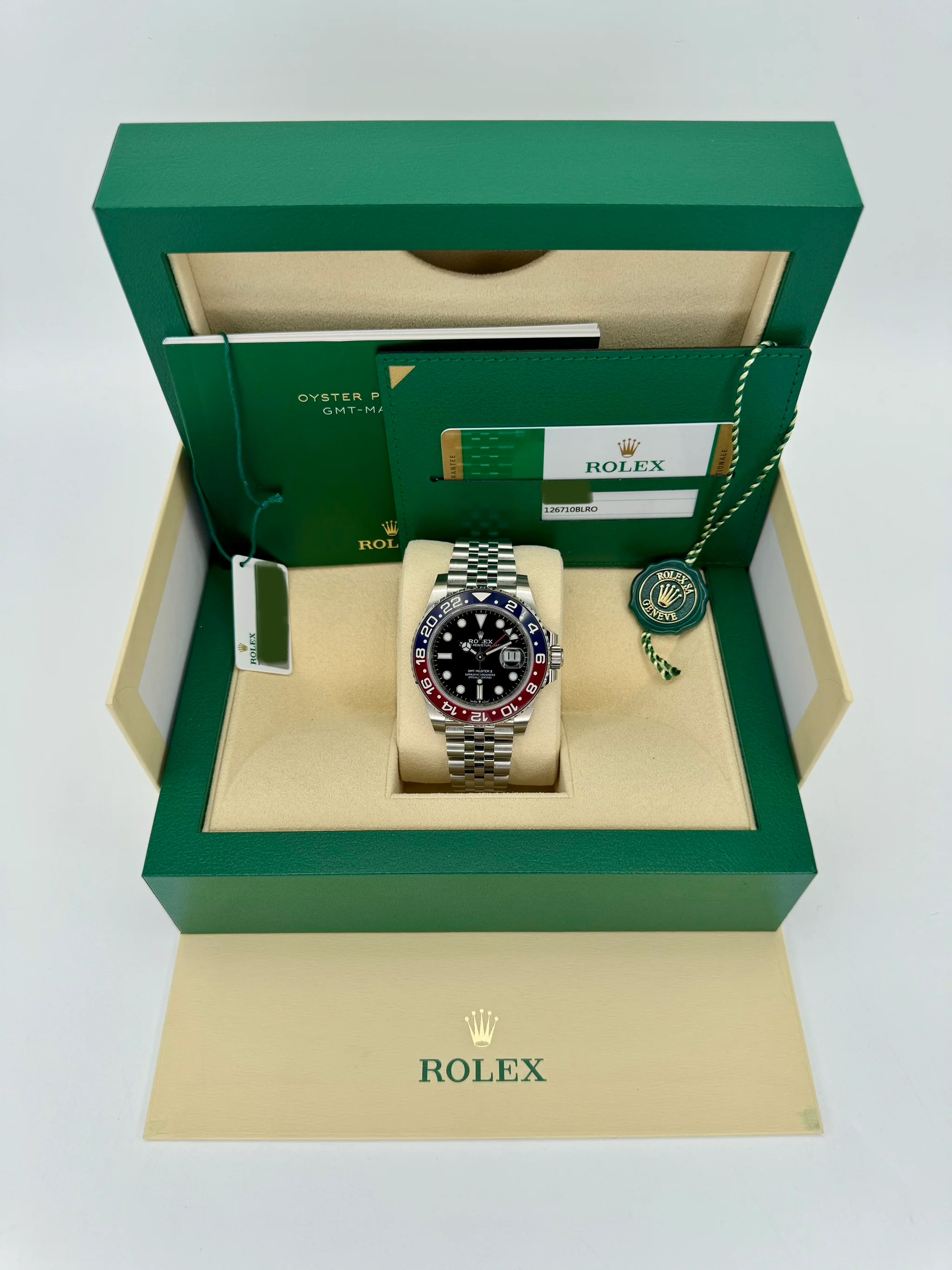 NEW 2019 GMT-Master II “Pepsi” 40mm 126710BLRO Jubilee - Image 11