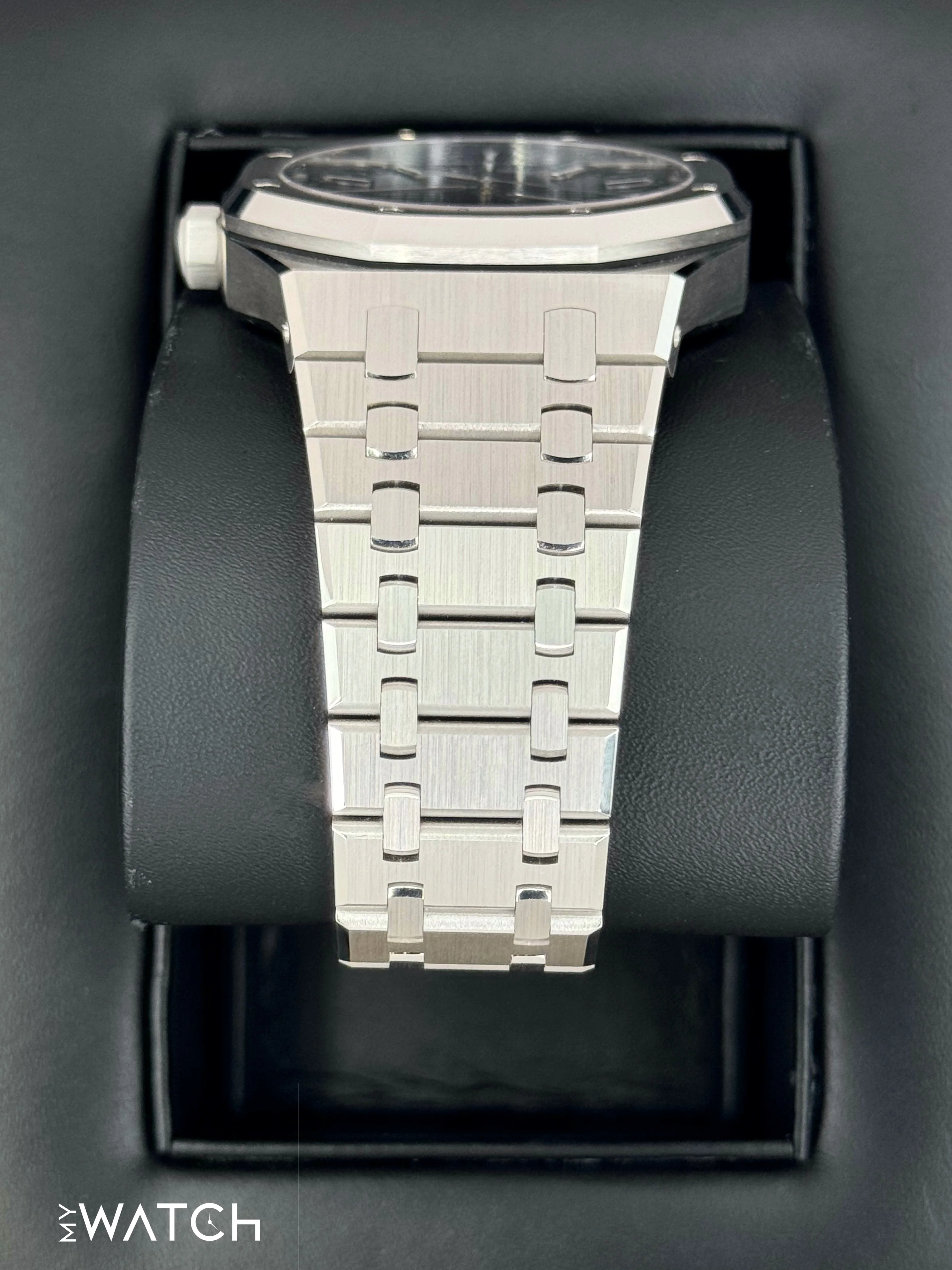 NEW 2021 Audemars Piguet  Royal Oak  41mm 15503BC Blue Dial - Image 4