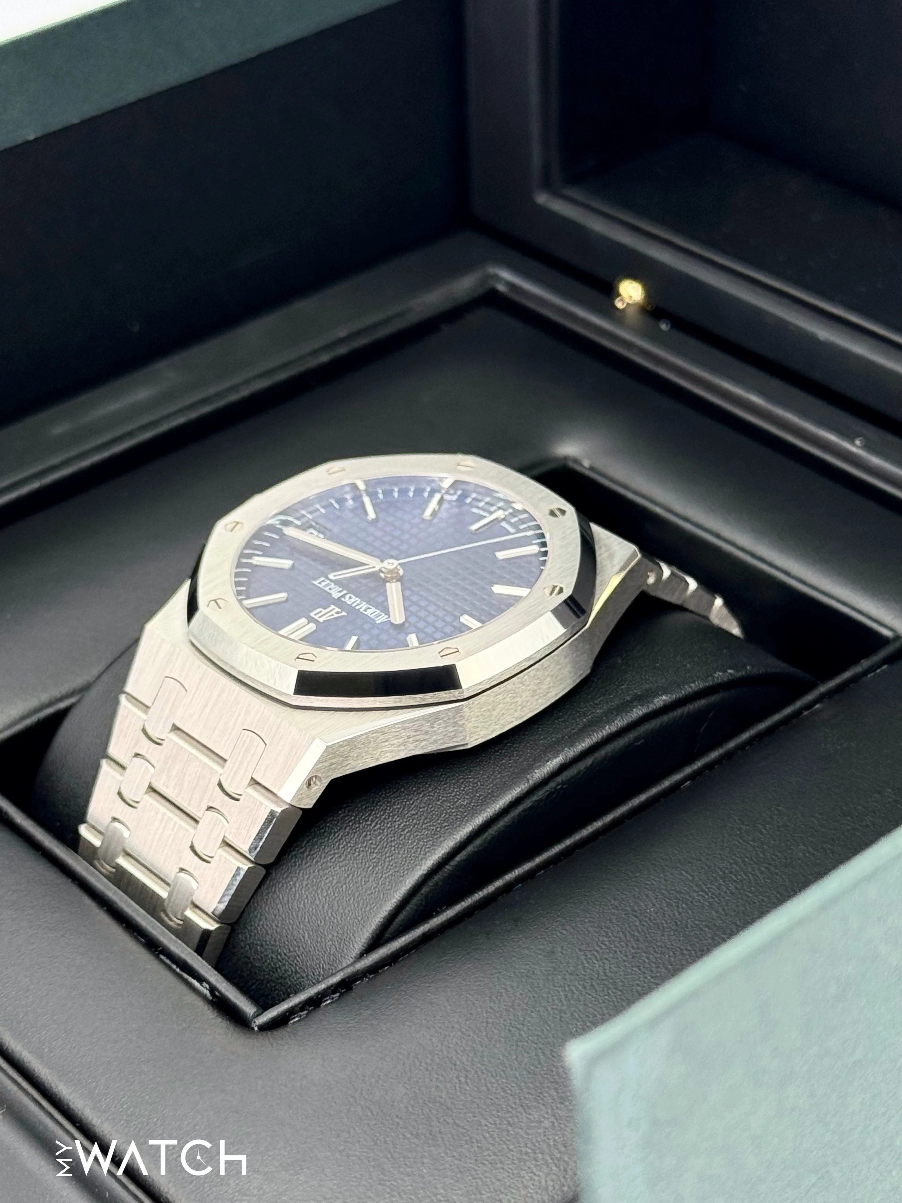 NEW 2021 Audemars Piguet  Royal Oak  41mm 15503BC Blue Dial - Image 7