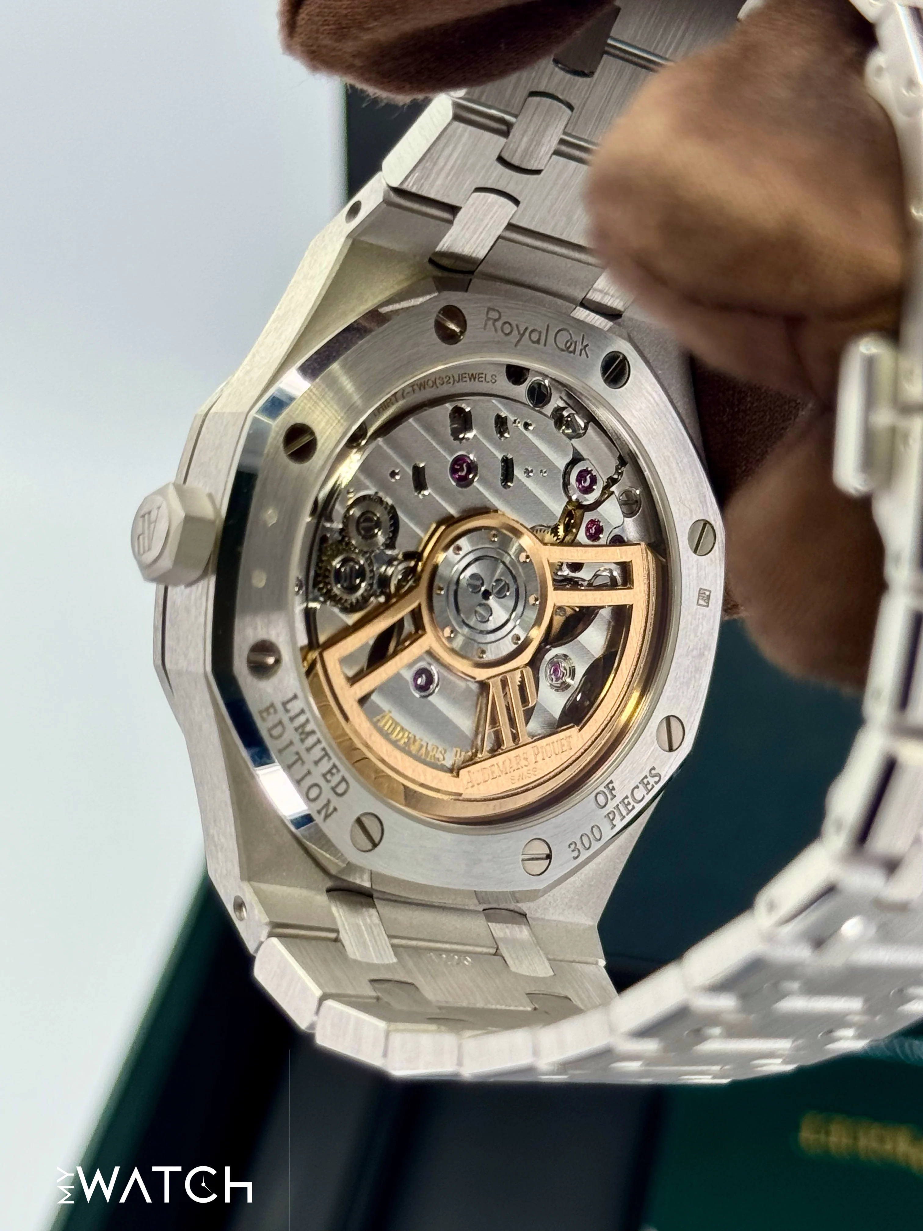NEW 2021 Audemars Piguet  Royal Oak  41mm 15503BC Blue Dial - Image 9