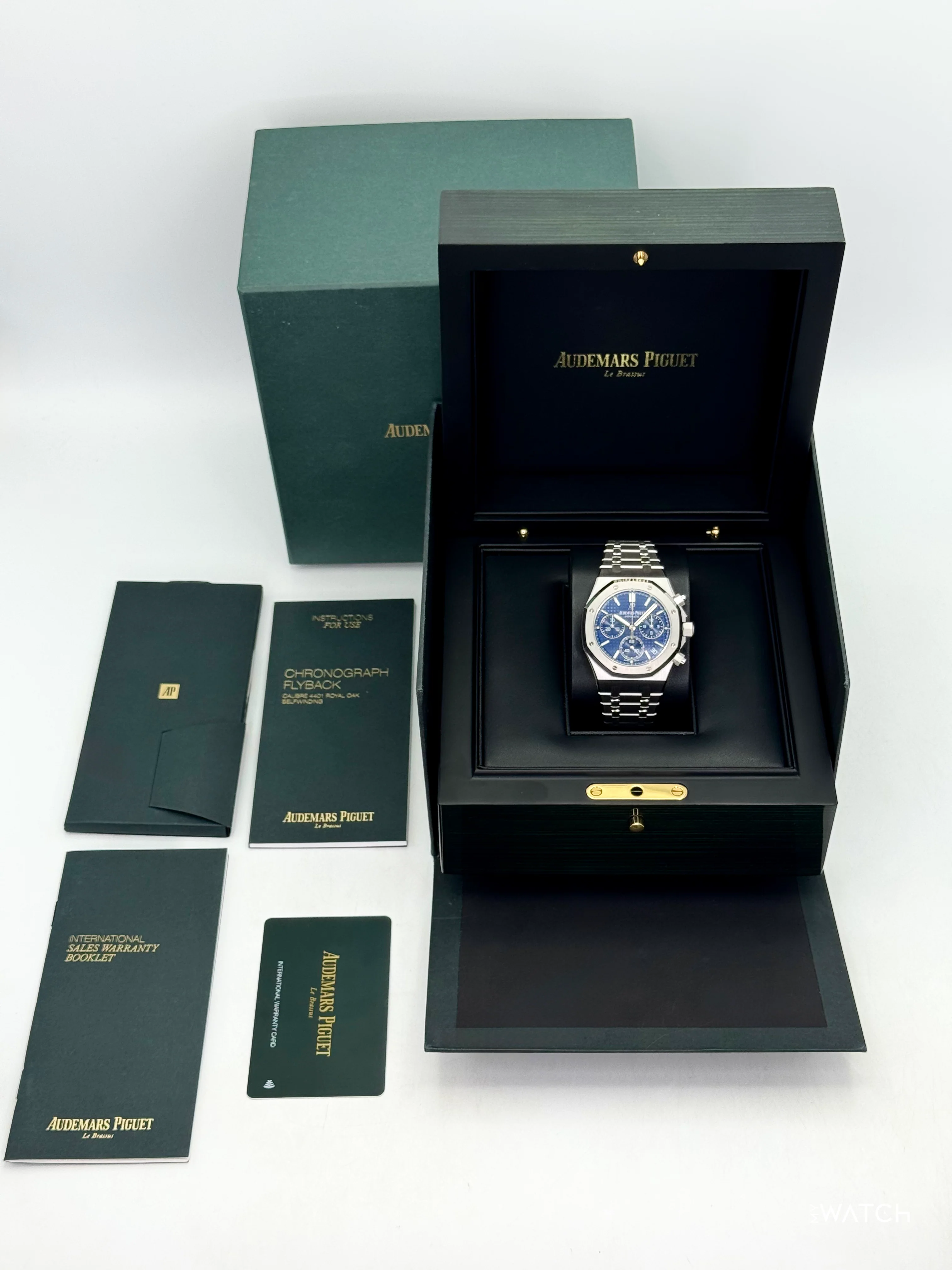 2021 Audemars Piguet  Royal Oak 41mm 26239BC White Gold Blue Dial - Image 11