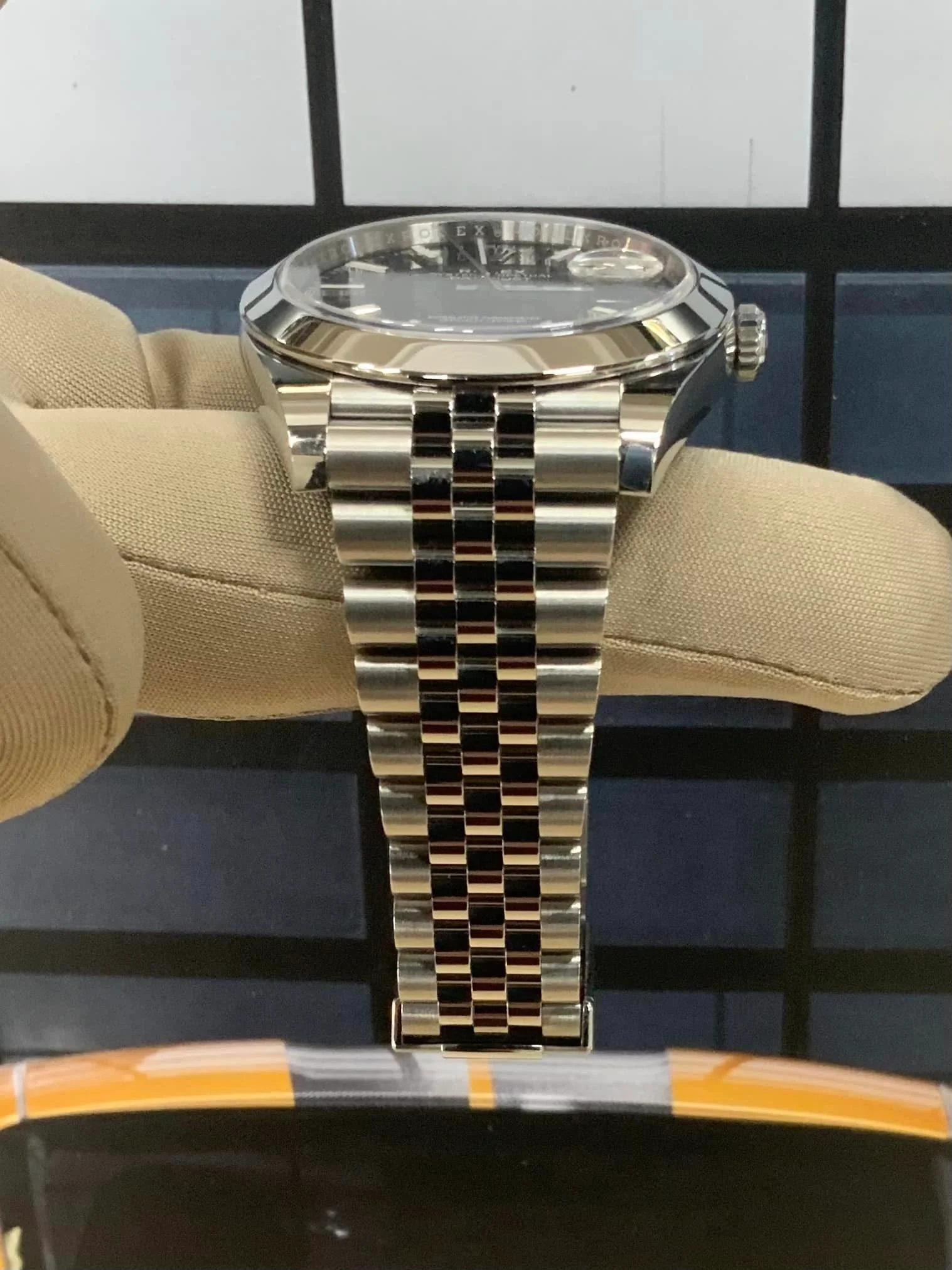 NEW 2022 Rolex Datejust 41mm 126300 Jubilee Black Stick Dial - Image 3
