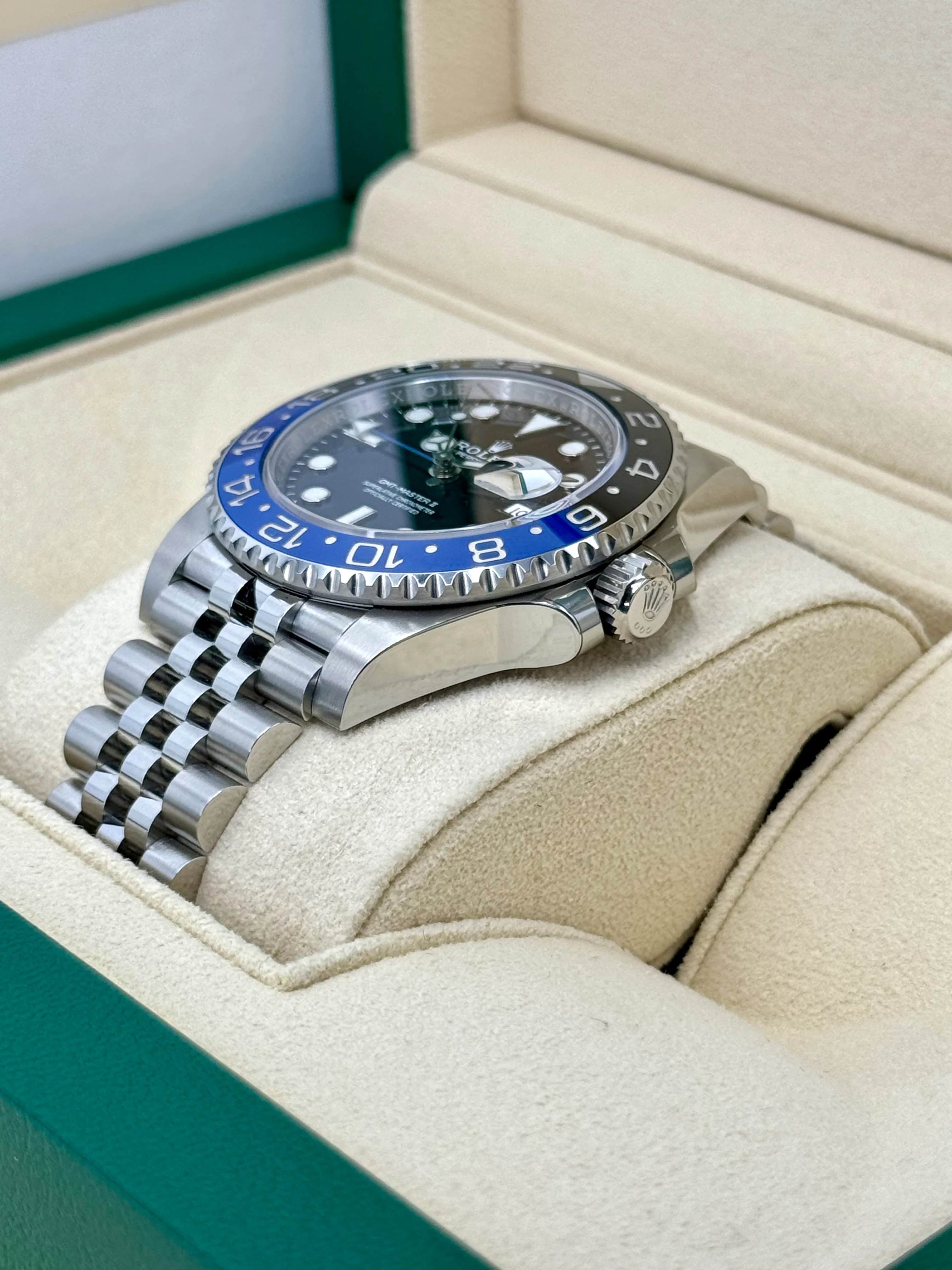 NEW 2022 Rolex GMT-Master II "Batgirl" 40mm 126710BLNR Jubilee Black Dial - Image 5