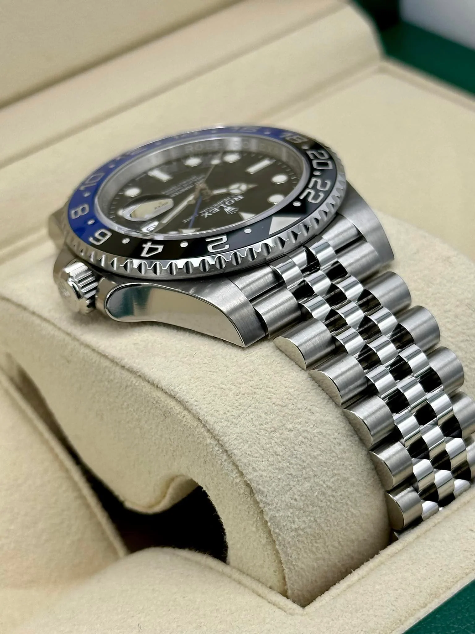 NEW 2022 Rolex GMT-Master II "Batgirl" 40mm 126710BLNR Jubilee Black Dial - Image 8