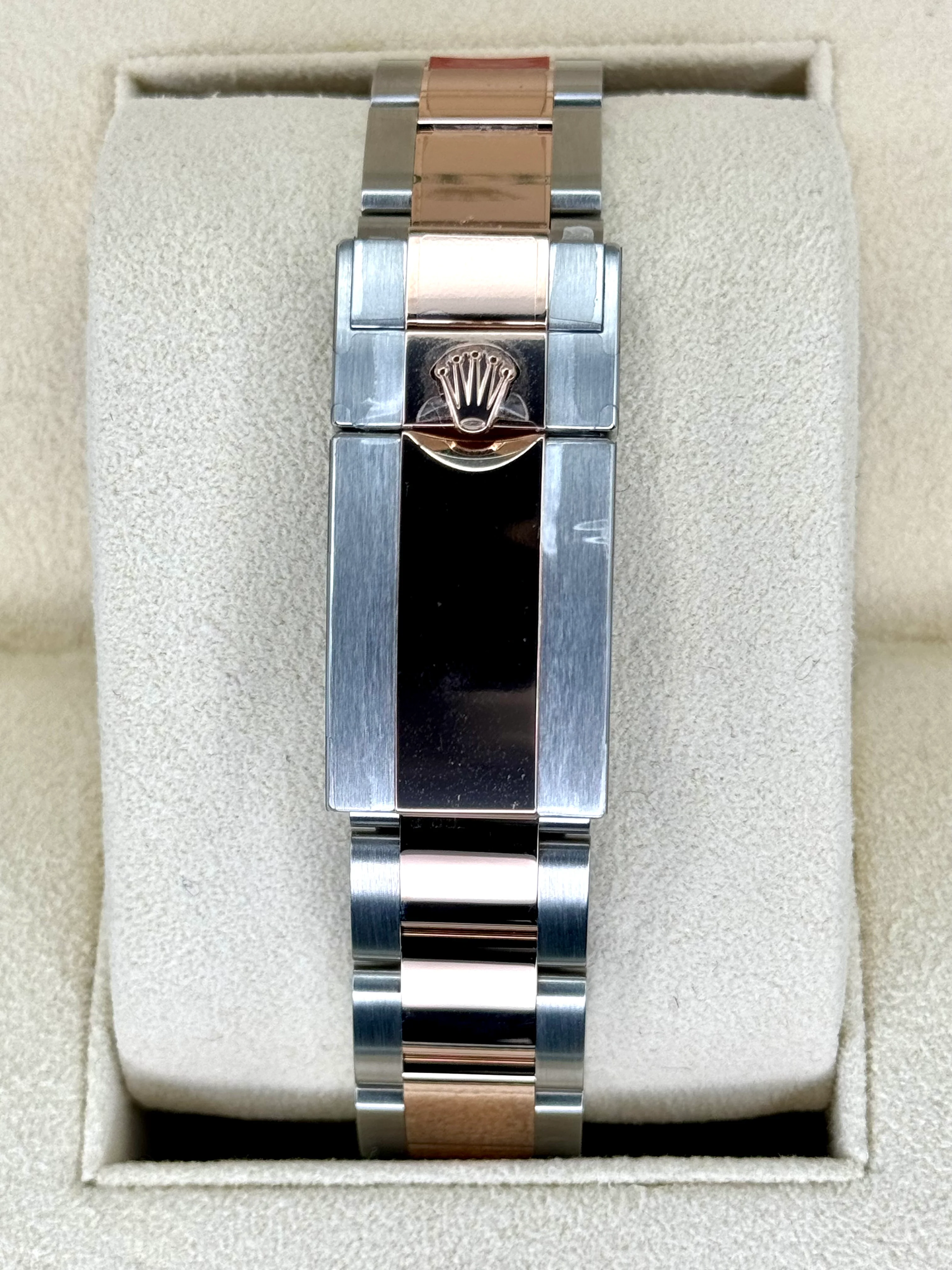 NEW 2022 Rolex GMT-Master II "Rootbeer" 40mm 126711CHNR Two-Tone - Image 2