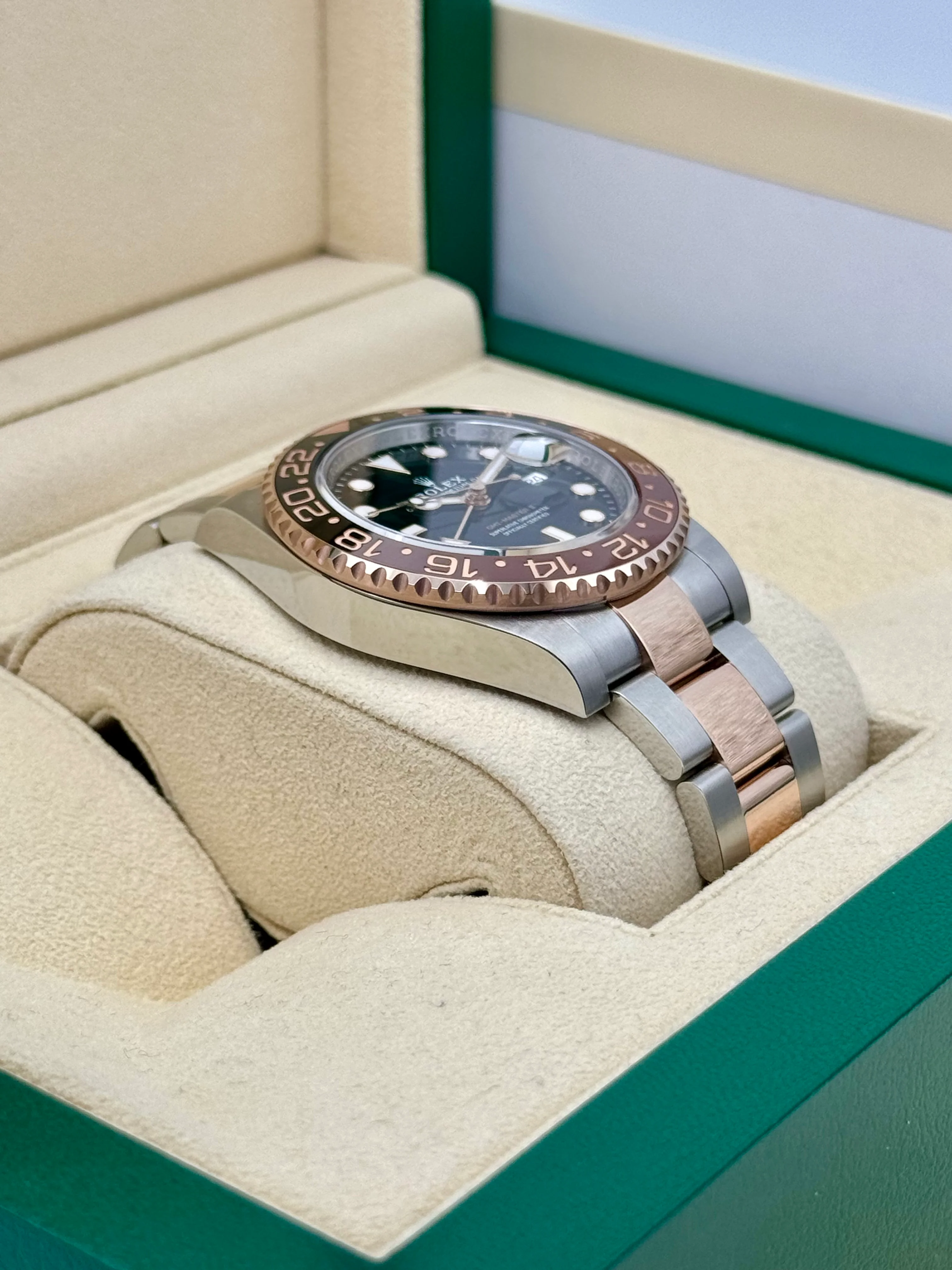 NEW 2022 Rolex GMT-Master II "Rootbeer" 40mm 126711CHNR Two-Tone - Image 6