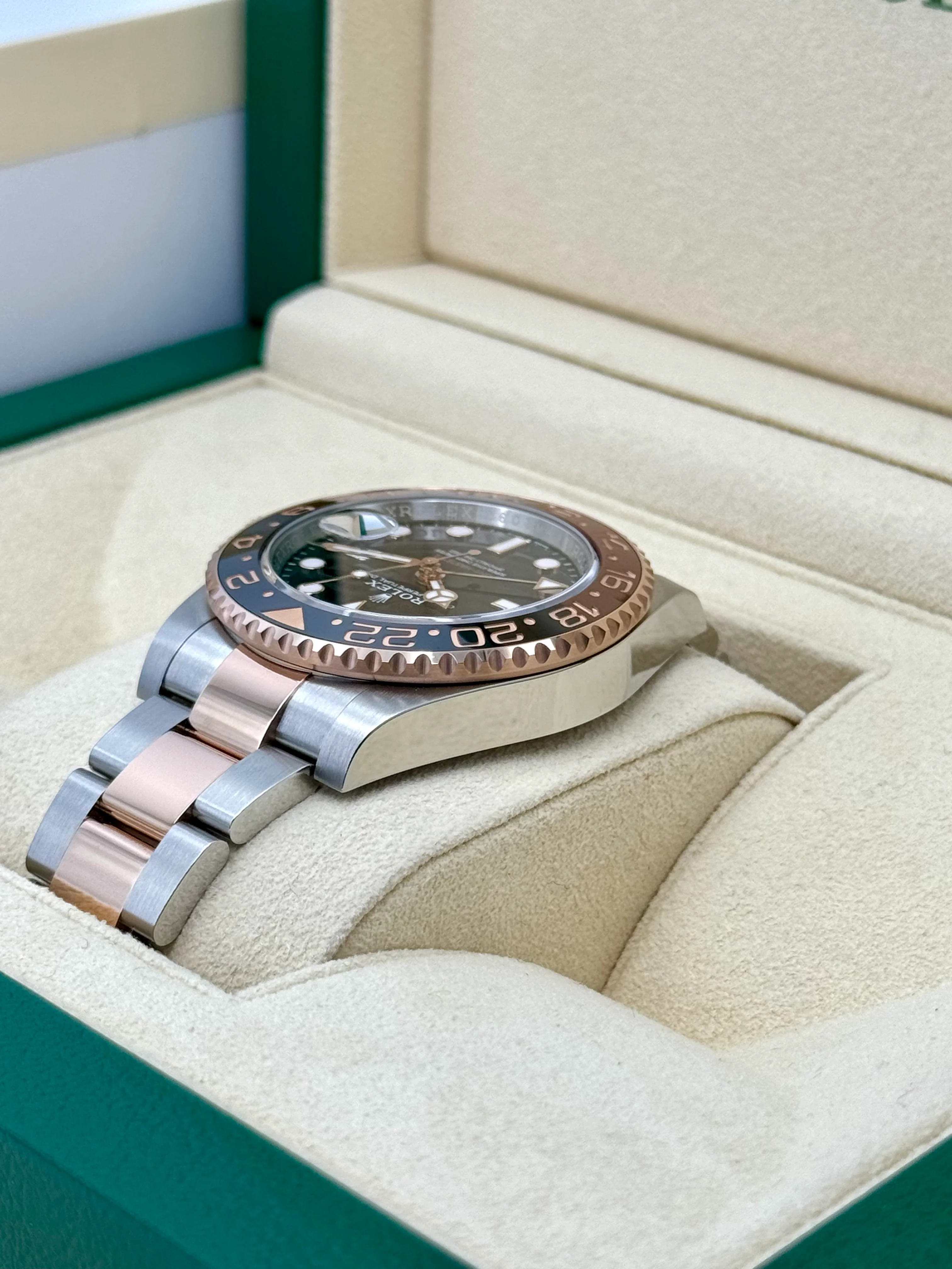 NEW 2022 Rolex GMT-Master II "Rootbeer" 40mm 126711CHNR Two-Tone - Image 7