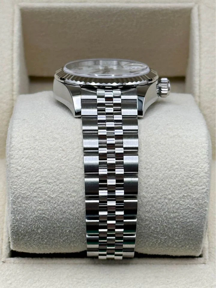 NEW 2022 Rolex Ladies Datejust 28mm 279174 Diamond Mother of Pearl Dial - Image 3