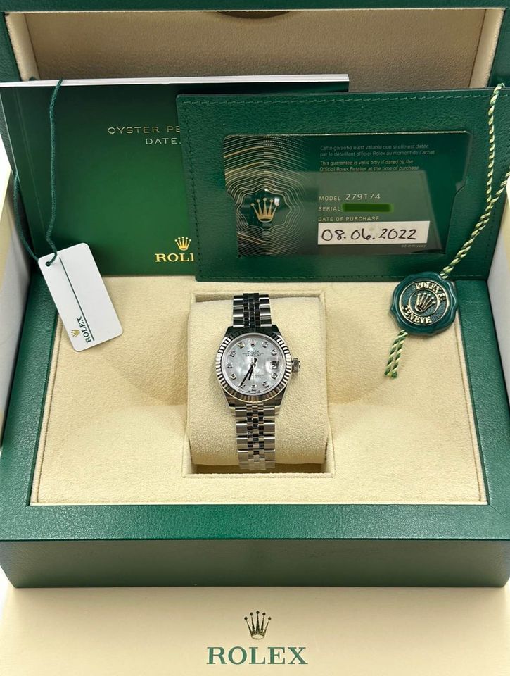 NEW 2022 Rolex Ladies Datejust 28mm 279174 Diamond Mother of Pearl Dial - Image 9