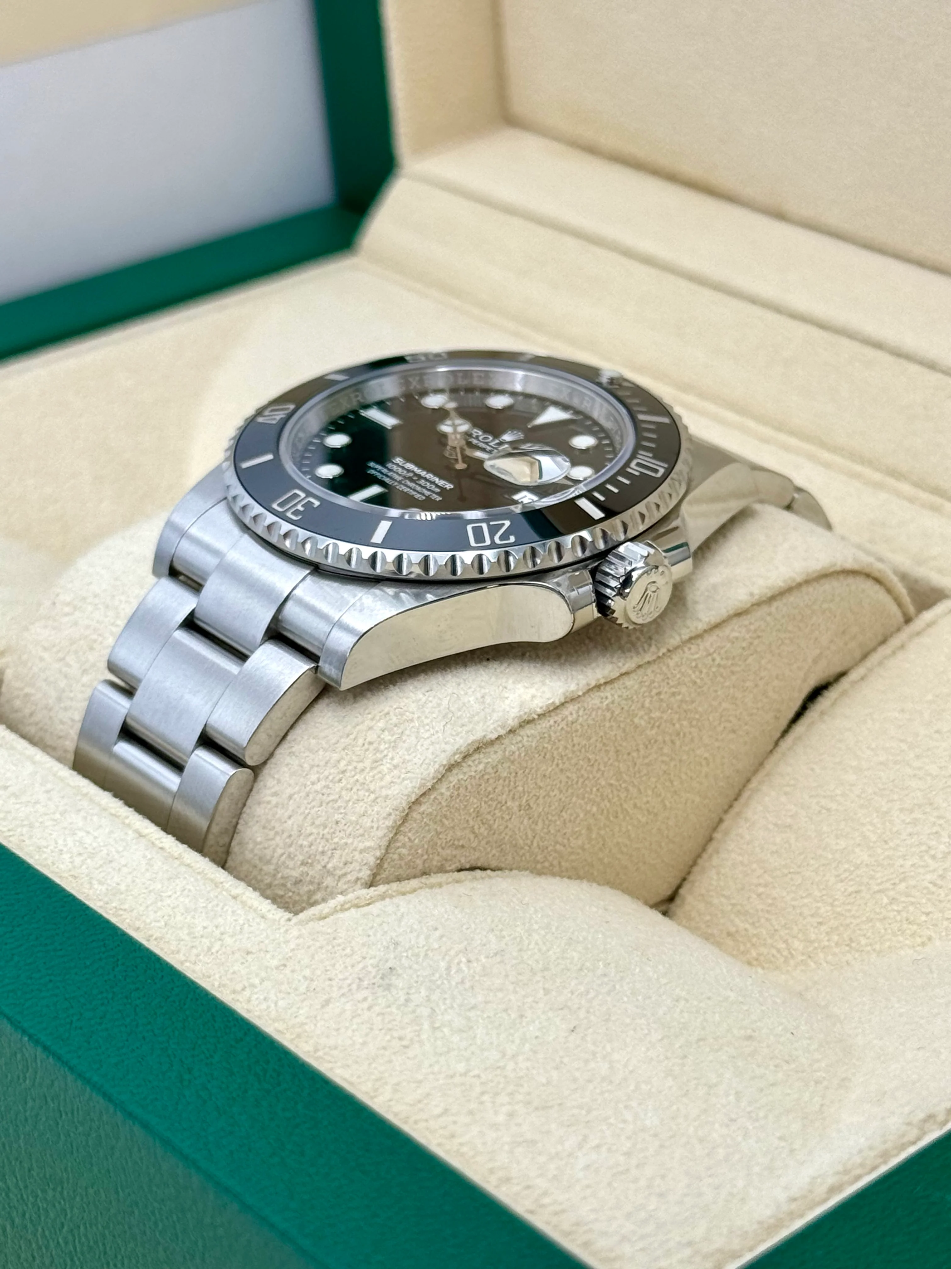NEW 2022 Rolex Submariner 41mm 126610LN Stainless Steel Black Dial - Image 5