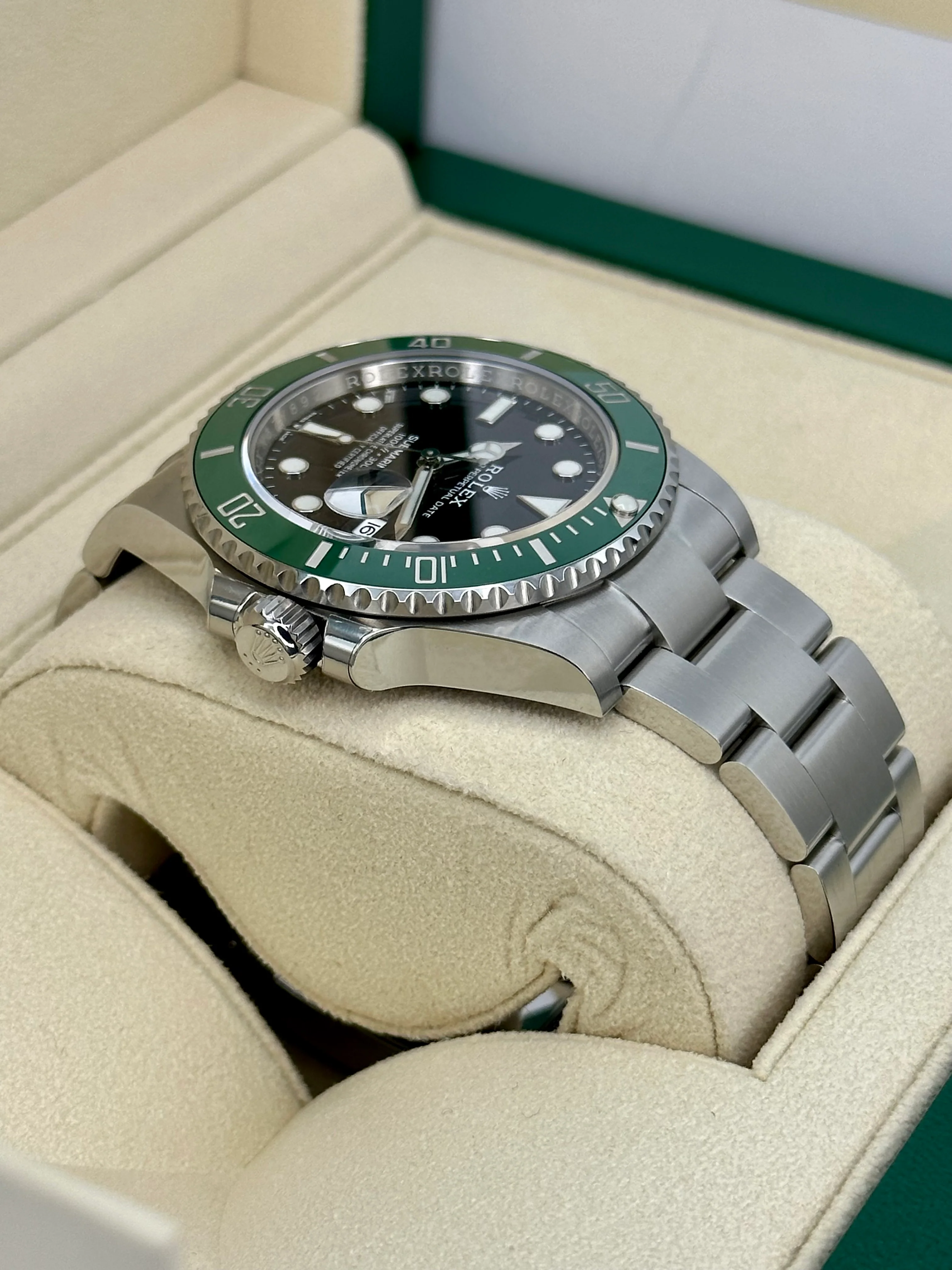 NEW 2022 Rolex Submariner “Starbucks” 41mm 126610LV Black Dial - Image 8