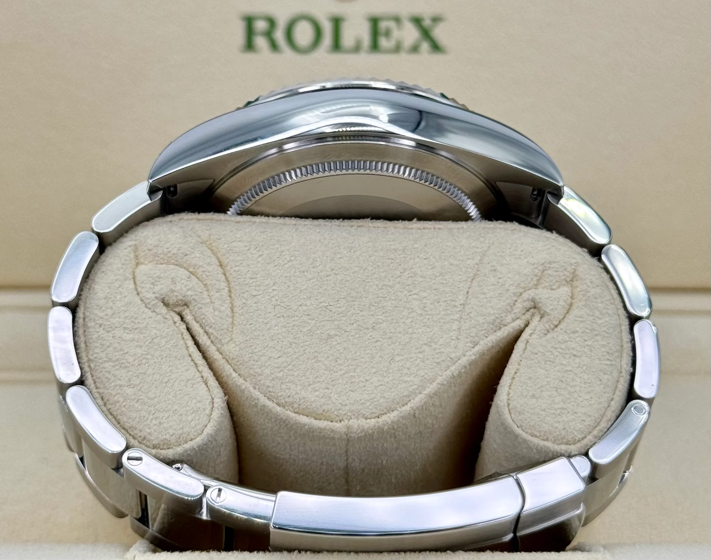 NEW 2022 Sky-Dweller 42mm 326934 Stainless Steel Oyster Blue Dial - Image 10