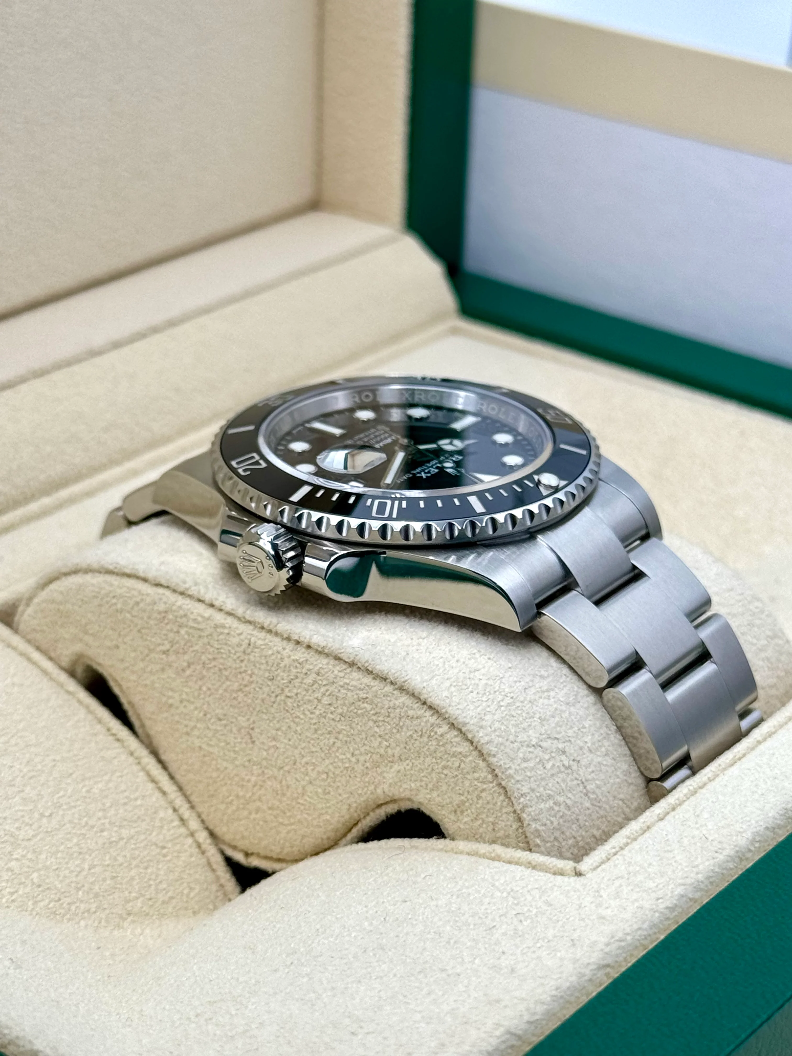 NEW 2022 Rolex Submariner 41mm 126610LN Stainless Steel Black Dial - Image 8
