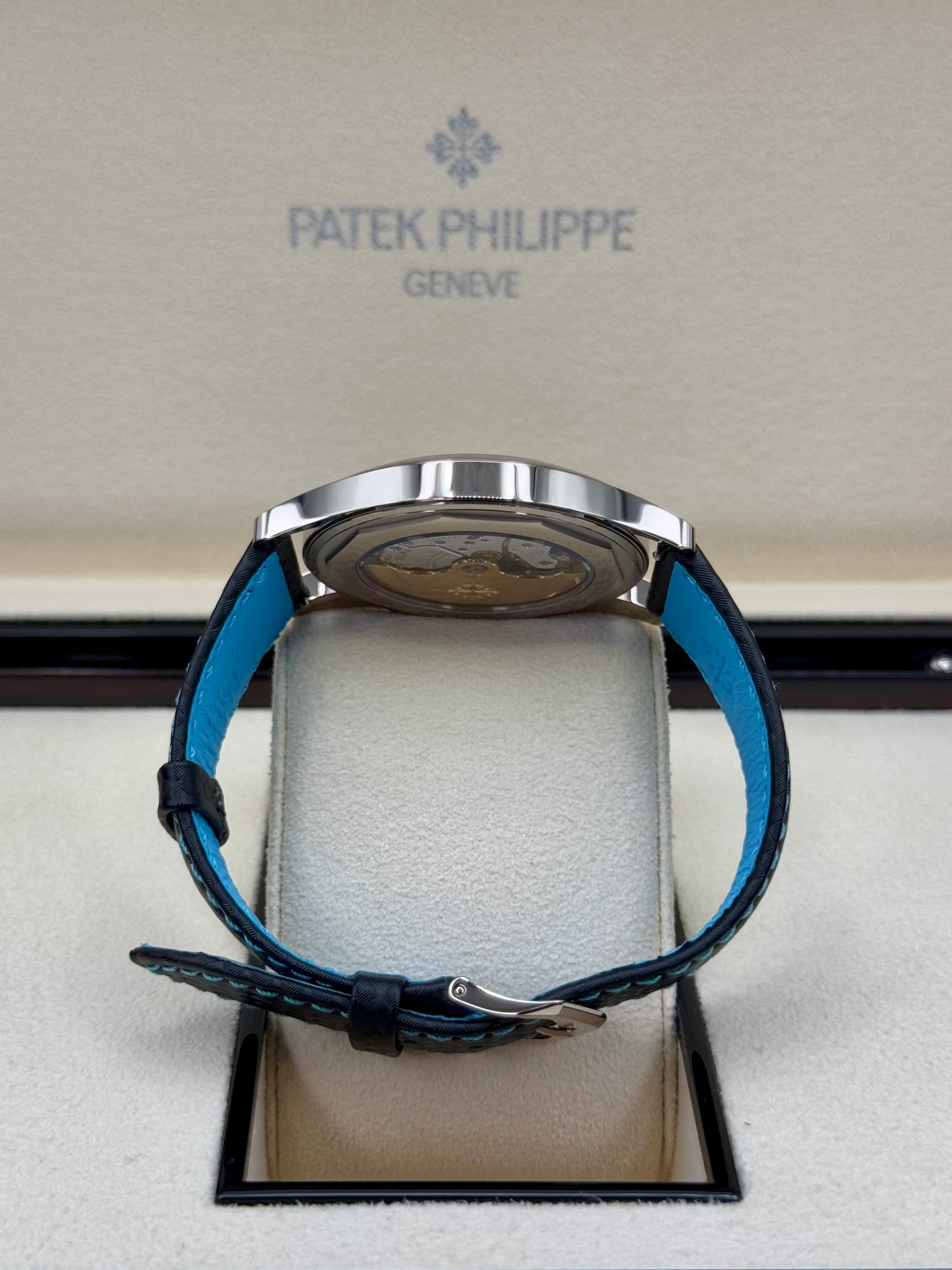 NEW 2023 Patek Philippe 6007G Calatrava White Gold Black Dial - Image 10