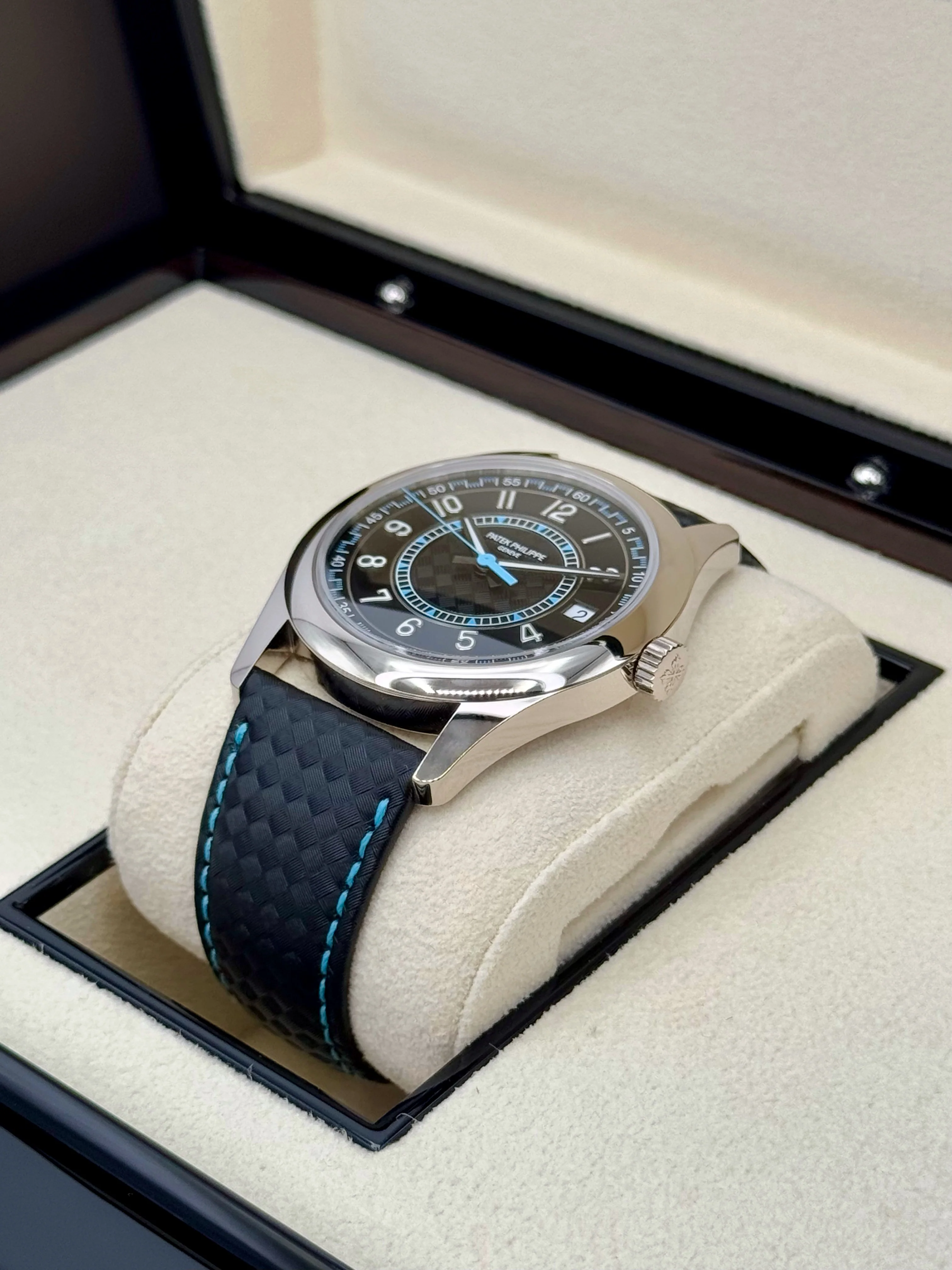 NEW 2023 Patek Philippe 6007G Calatrava White Gold Black Dial - Image 5