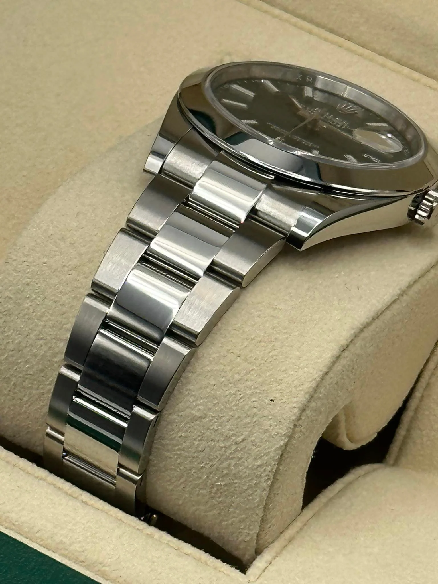 New 2023 Rolex Datejust 41mm 126300 Oyster Green Dial - Image 5
