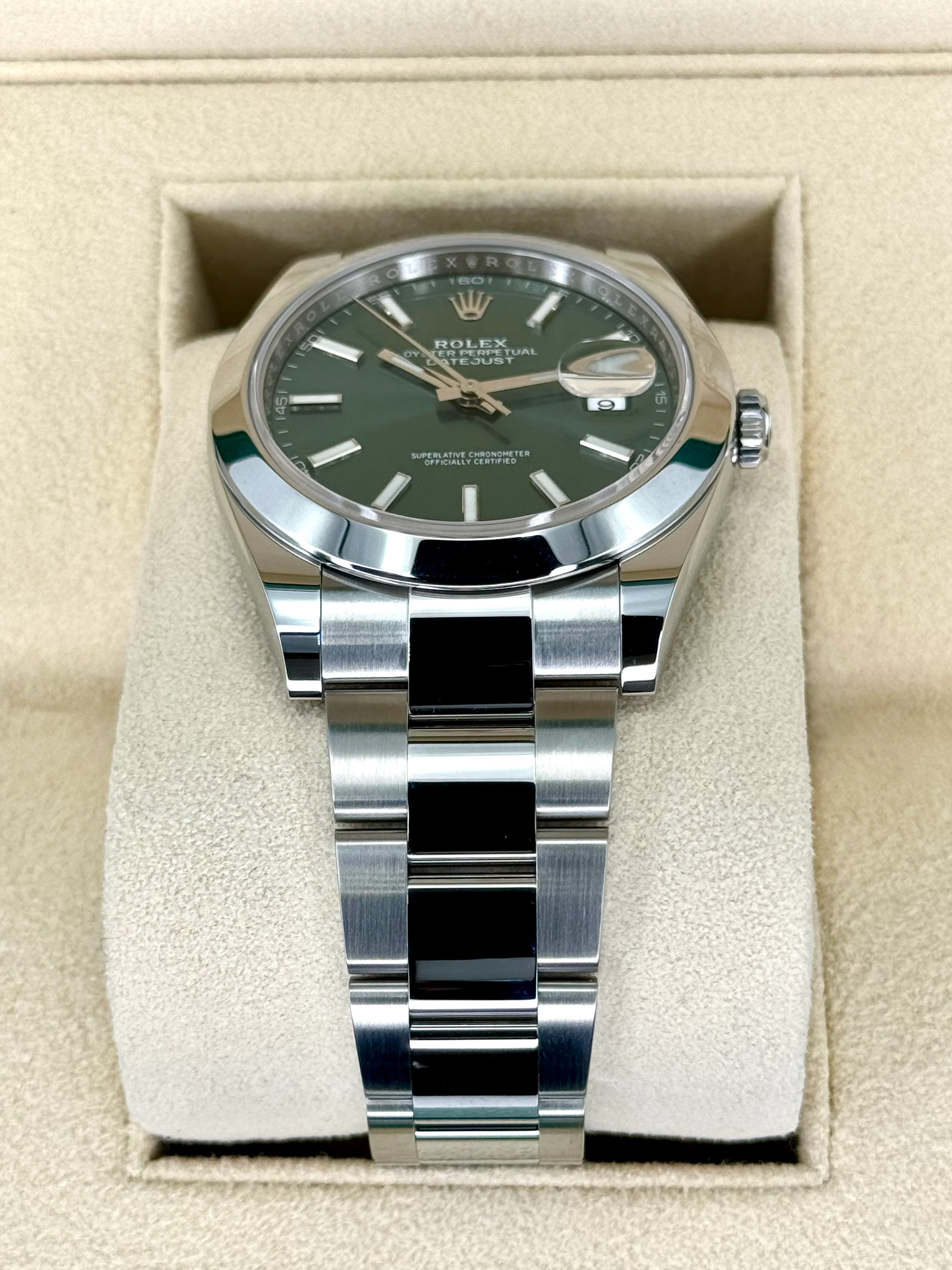 NEW 2023 Rolex Datejust 41mm 126300 Oyster Green Dial - Image 3