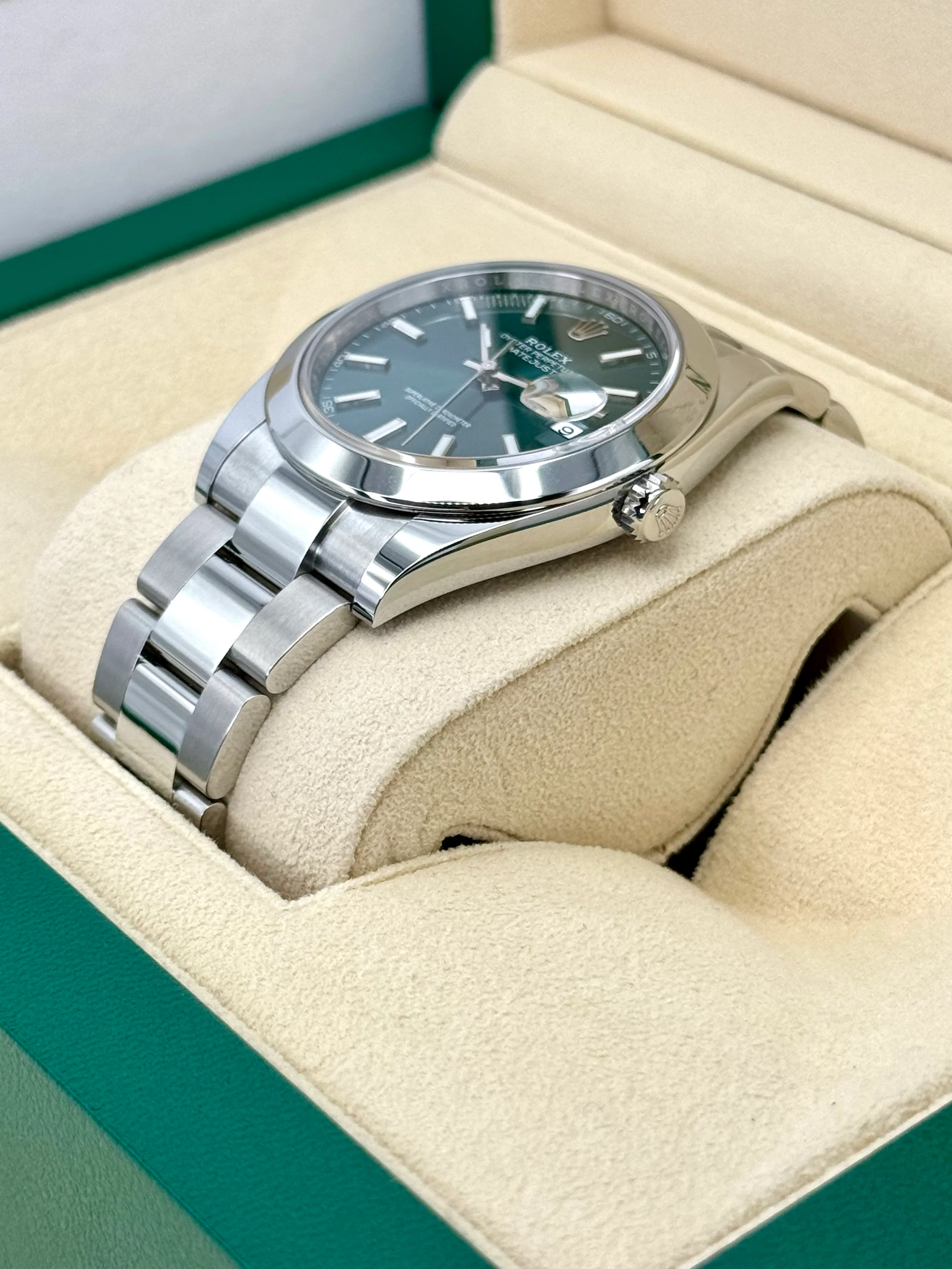 NEW 2023 Rolex Datejust 41mm 126300 Oyster Green Dial - Image 5