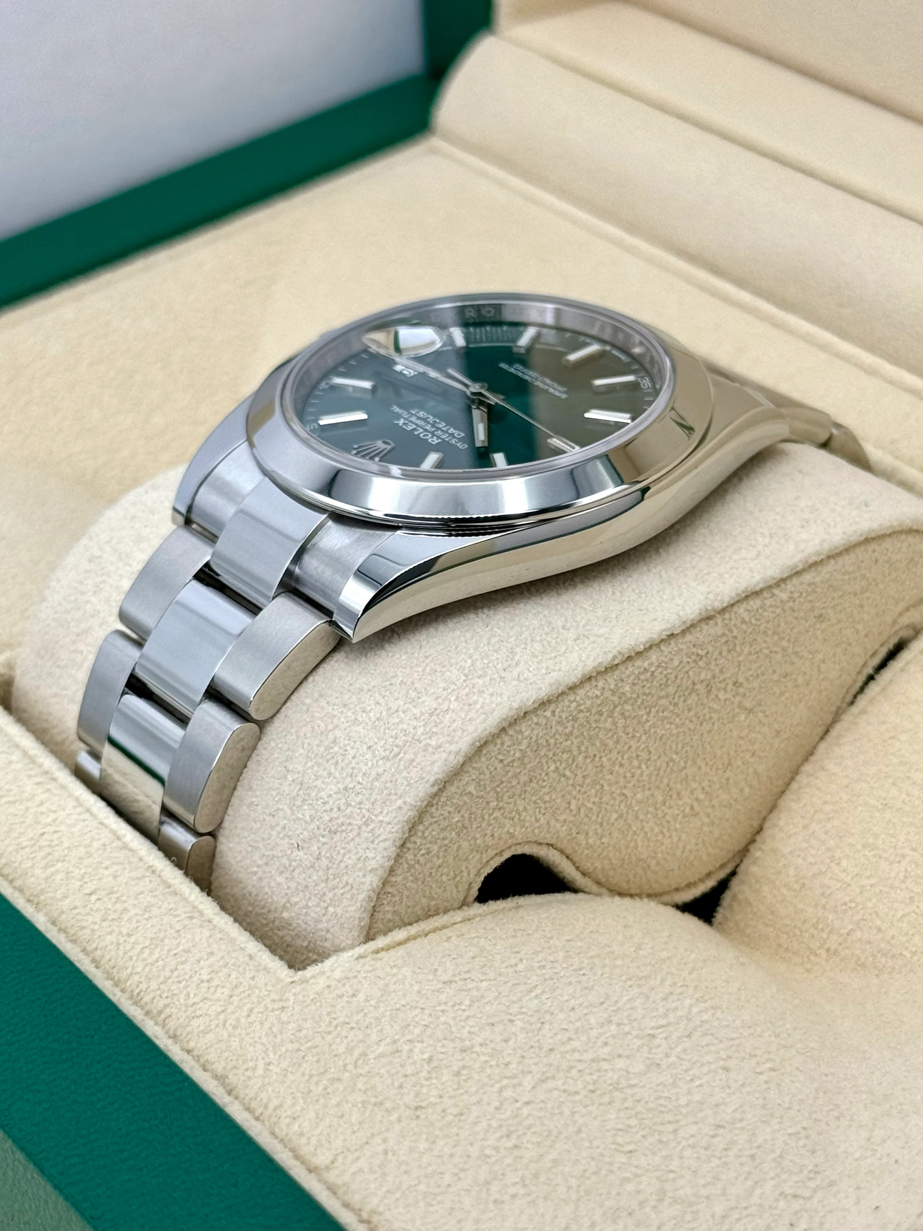 NEW 2023 Rolex Datejust 41mm 126300 Oyster Green Dial - Image 7