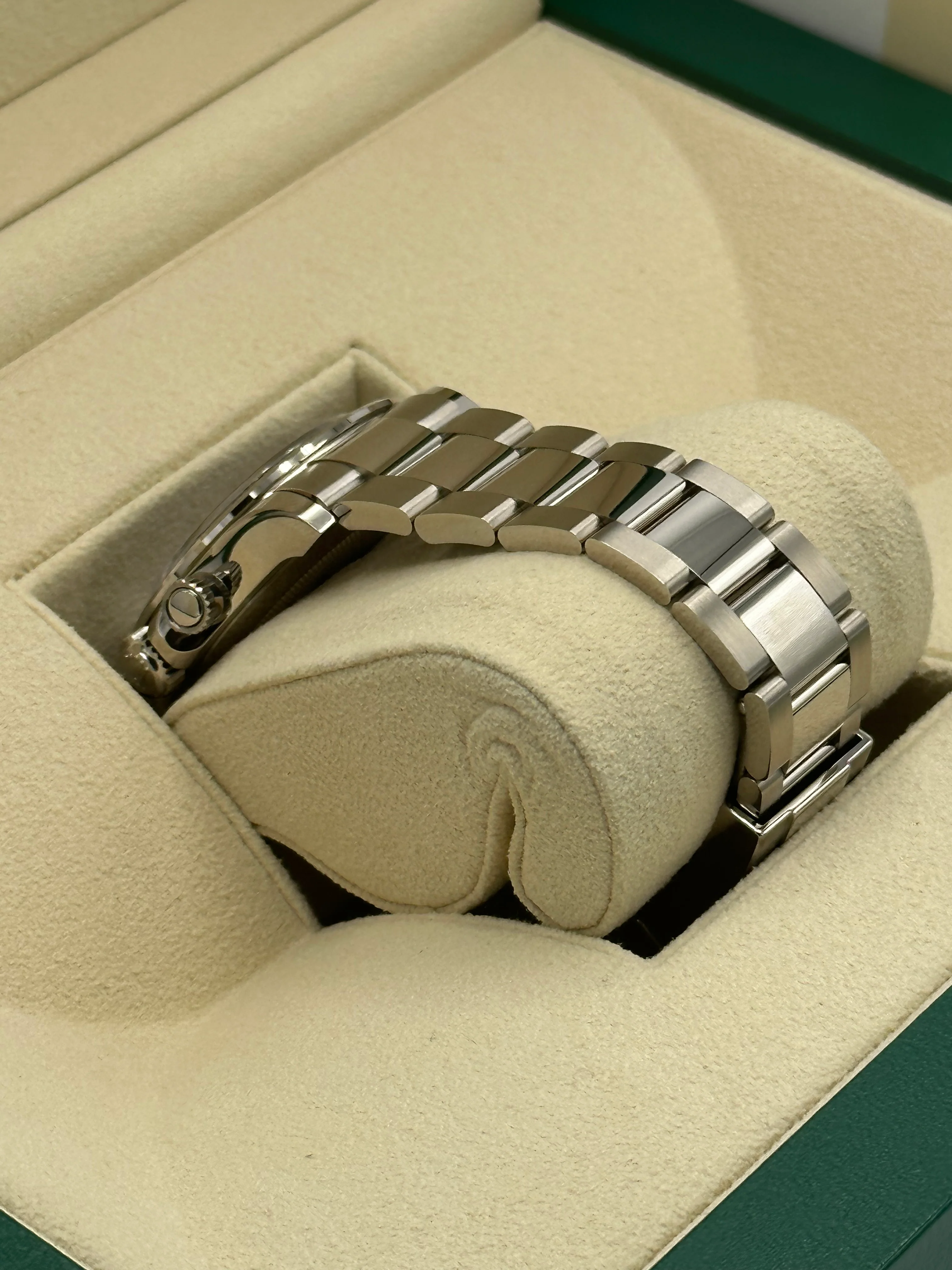 NEW 2023 Rolex Daytona 40mm 116509 White Gold Silver Dial - Image 8