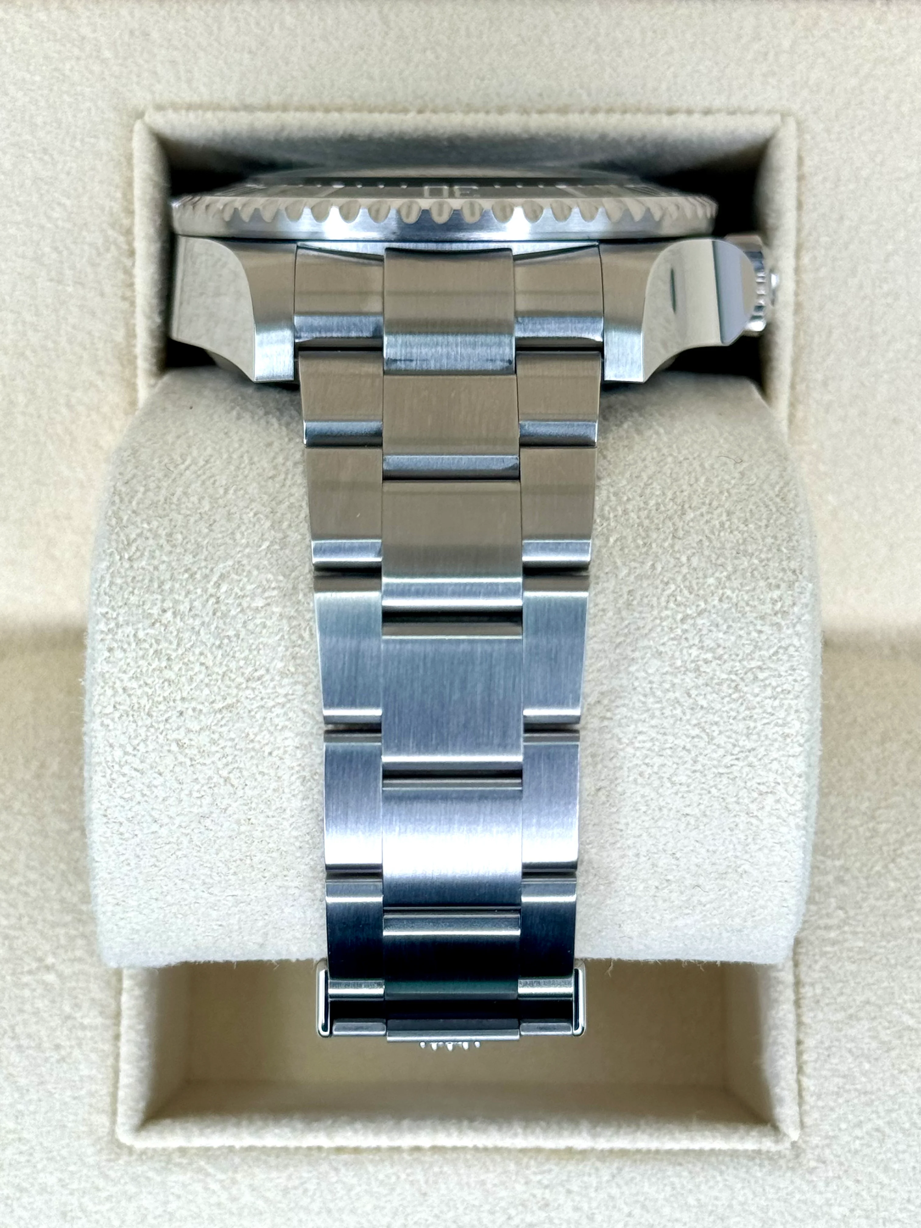 NEW 2023 Rolex Deepsea 44mm 136660 Stainless Steel Black Dial - Image 3