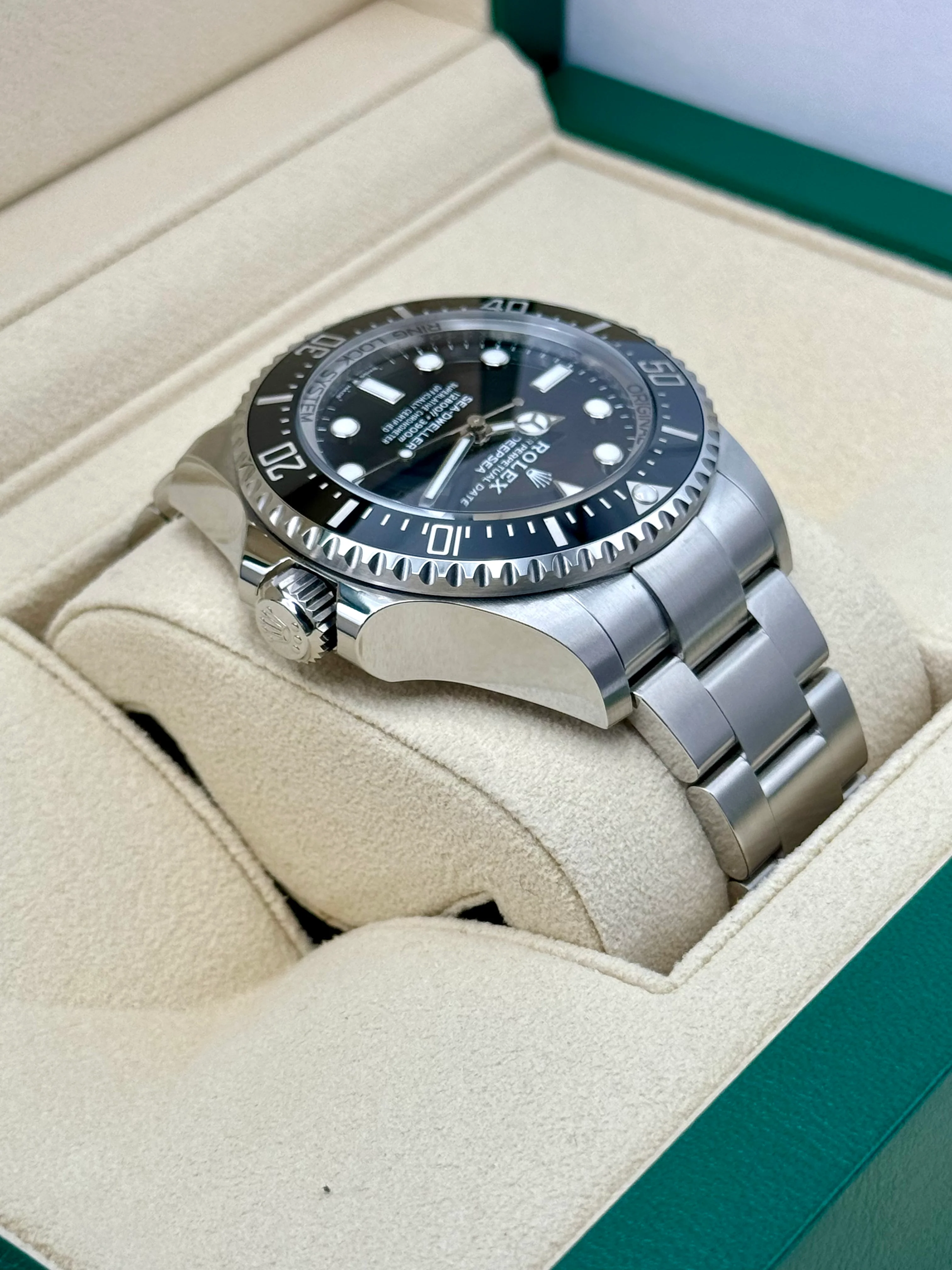 NEW 2023 Rolex Deepsea 44mm 136660 Stainless Steel Black Dial - Image 8
