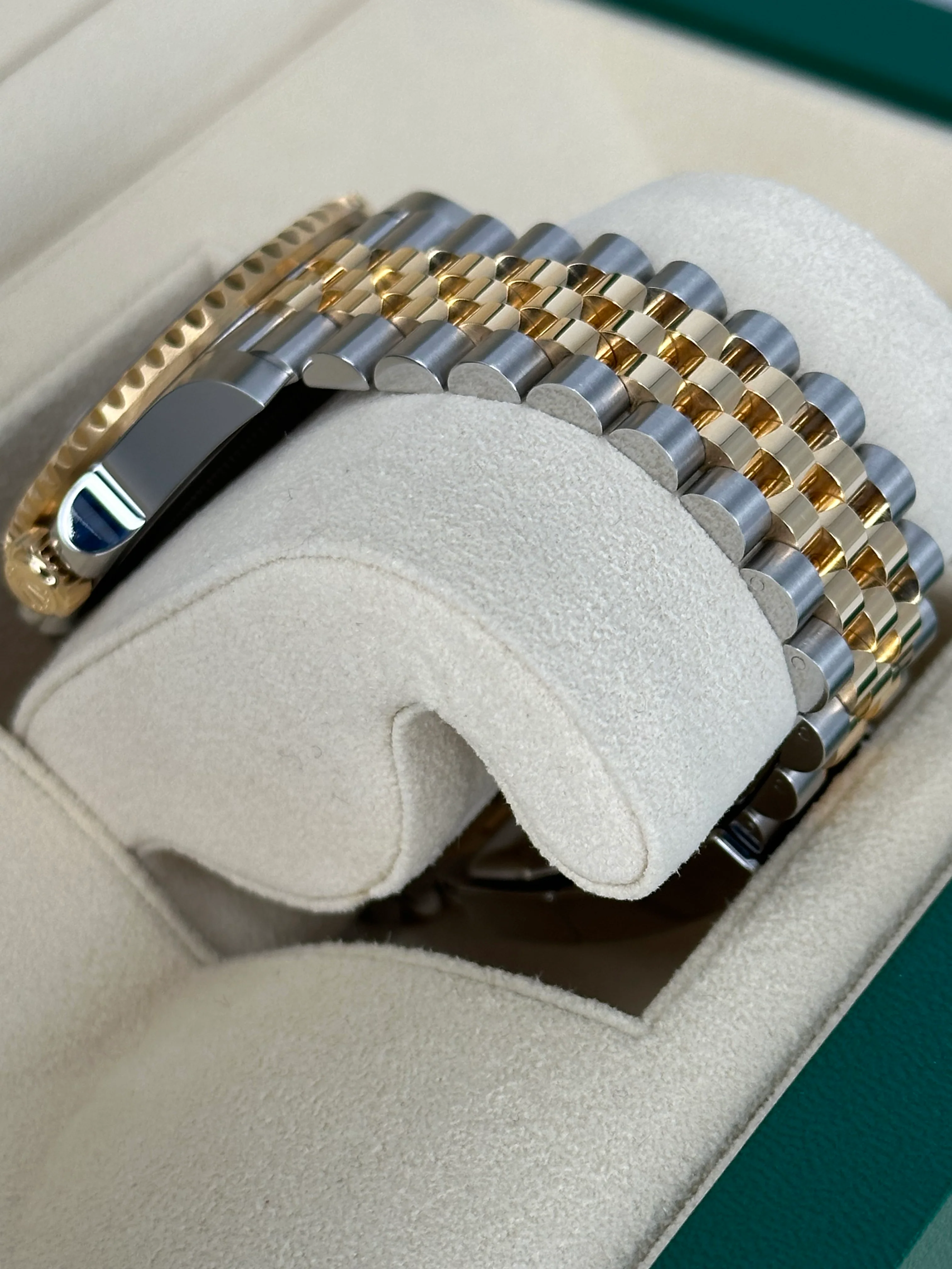 NEW 2023 Rolex GMT-Master II 40mm 126713GRNR Two-Tone Jubilee - Image 8