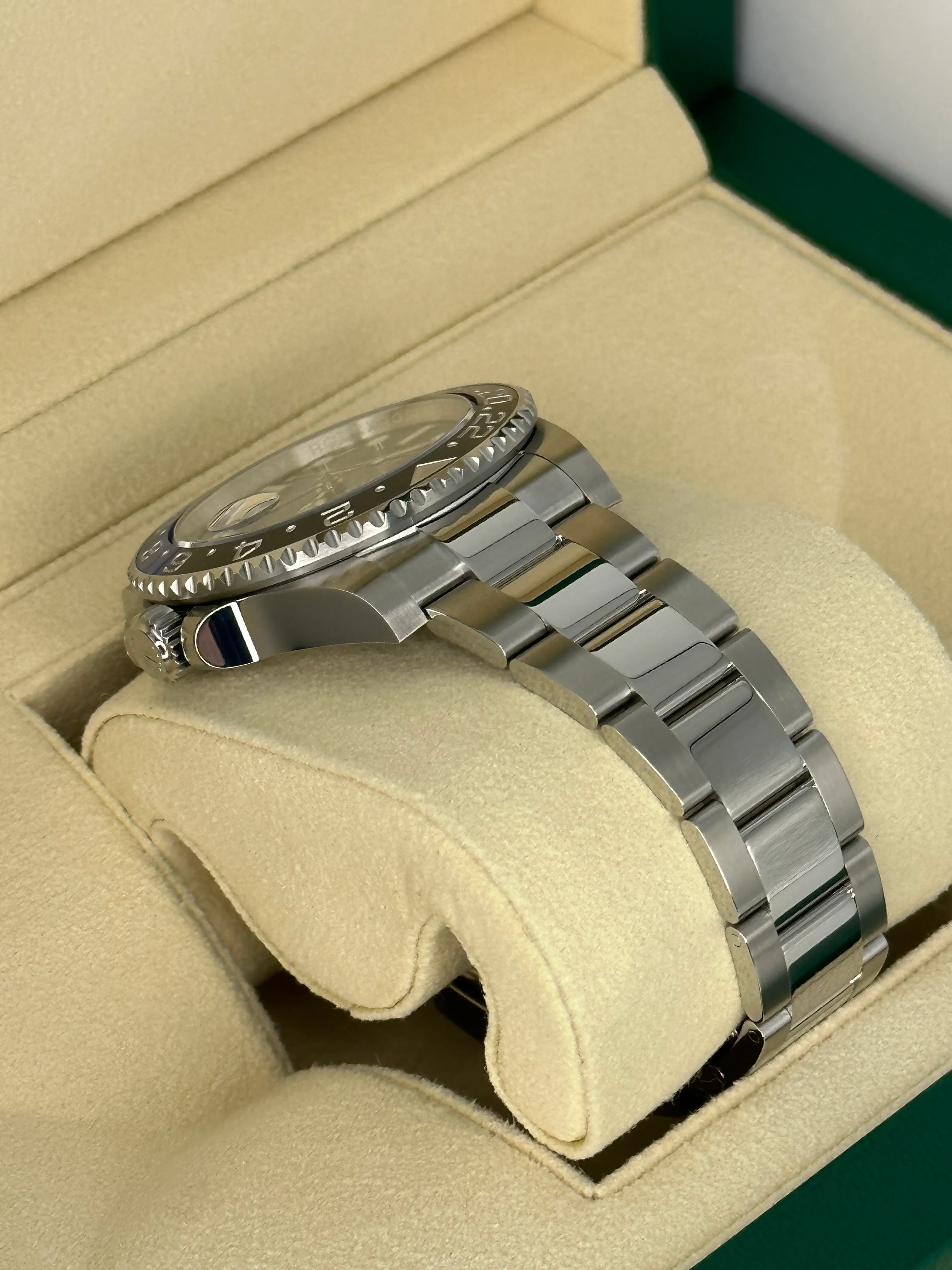 NEW 2023 Rolex GMT-Master II "Batman" 40mm 126710BLNR Oyster - Image 8