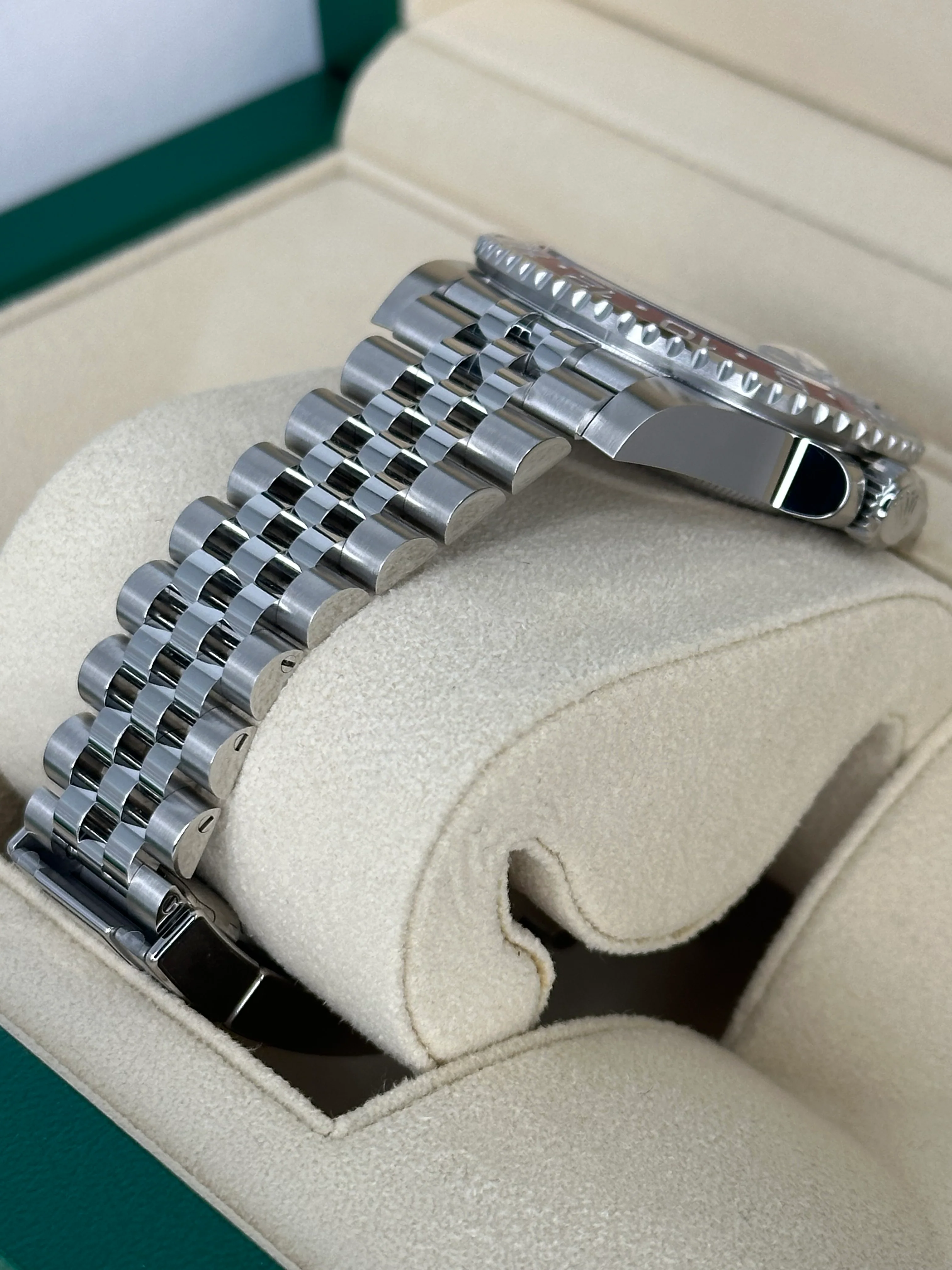 NEW 2023 Rolex GMT-Master II "Pepsi" 40mm 126710BLRO Jubilee - Image 5