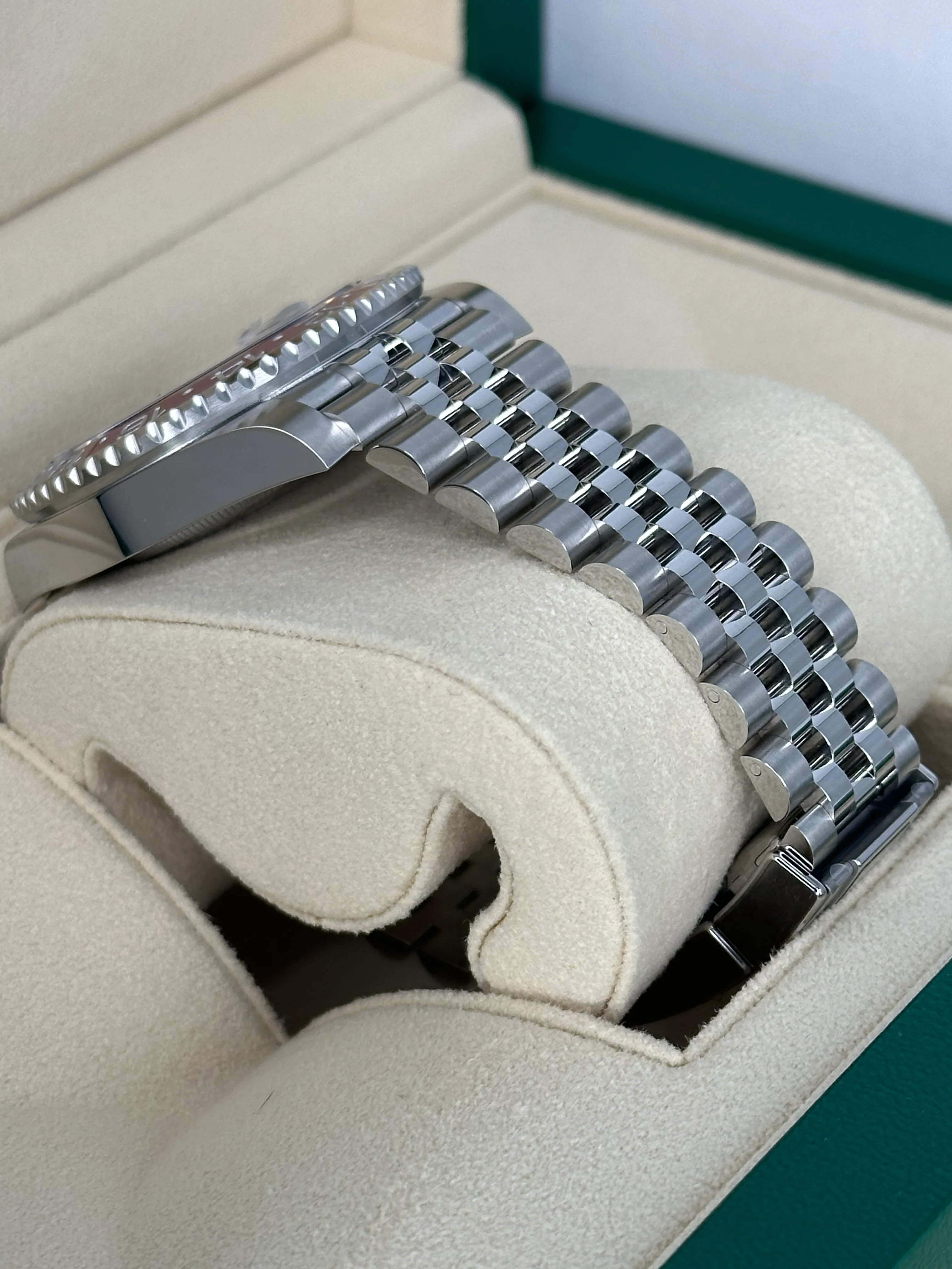 NEW 2023 Rolex GMT-Master II "Pepsi" 40mm 126710BLRO Jubilee - Image 6