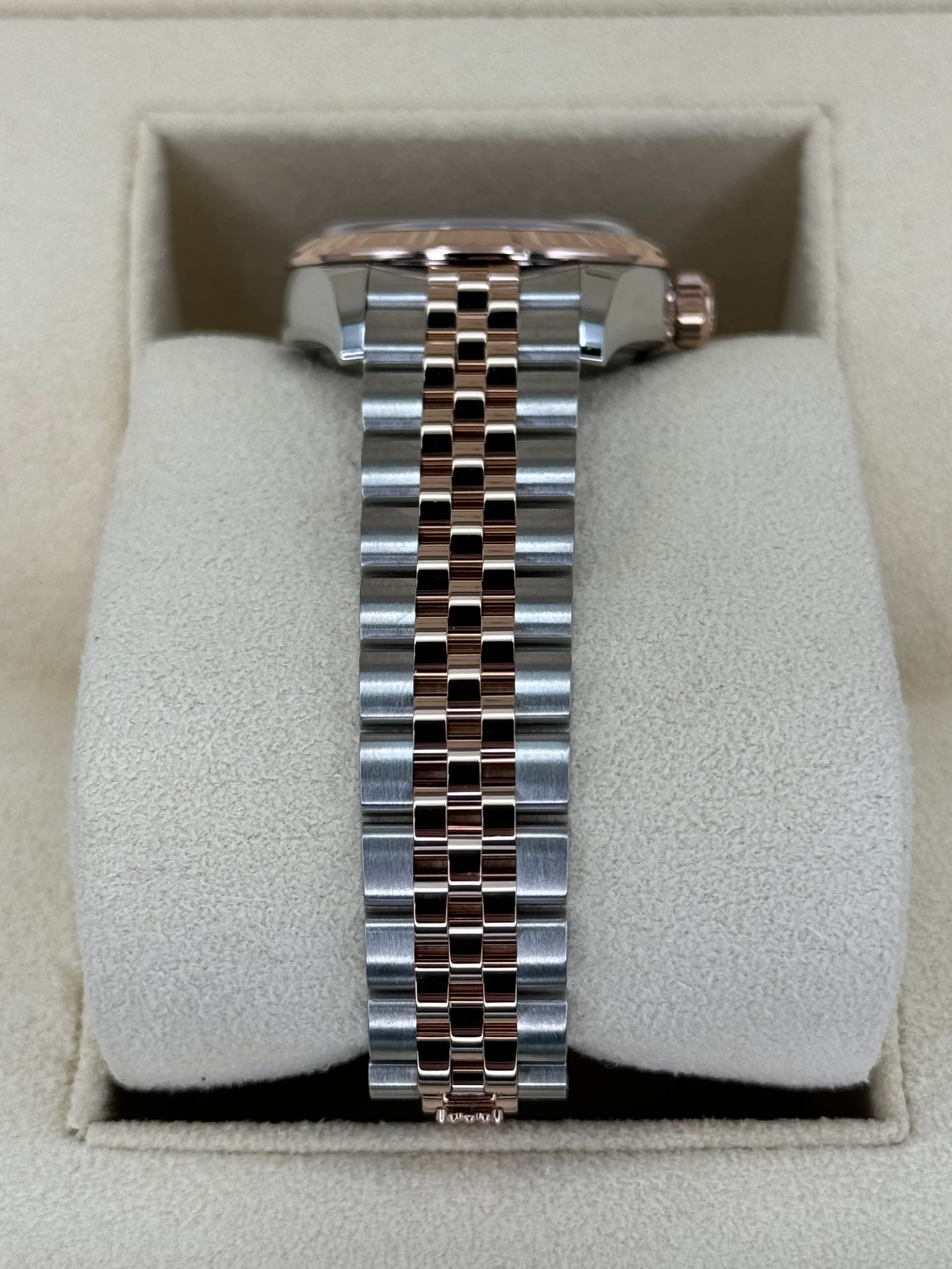 NEW 2023 Rolex Lady-Datejust 28mm 279171 Two-Tone Jubilee White Dial - Image 3