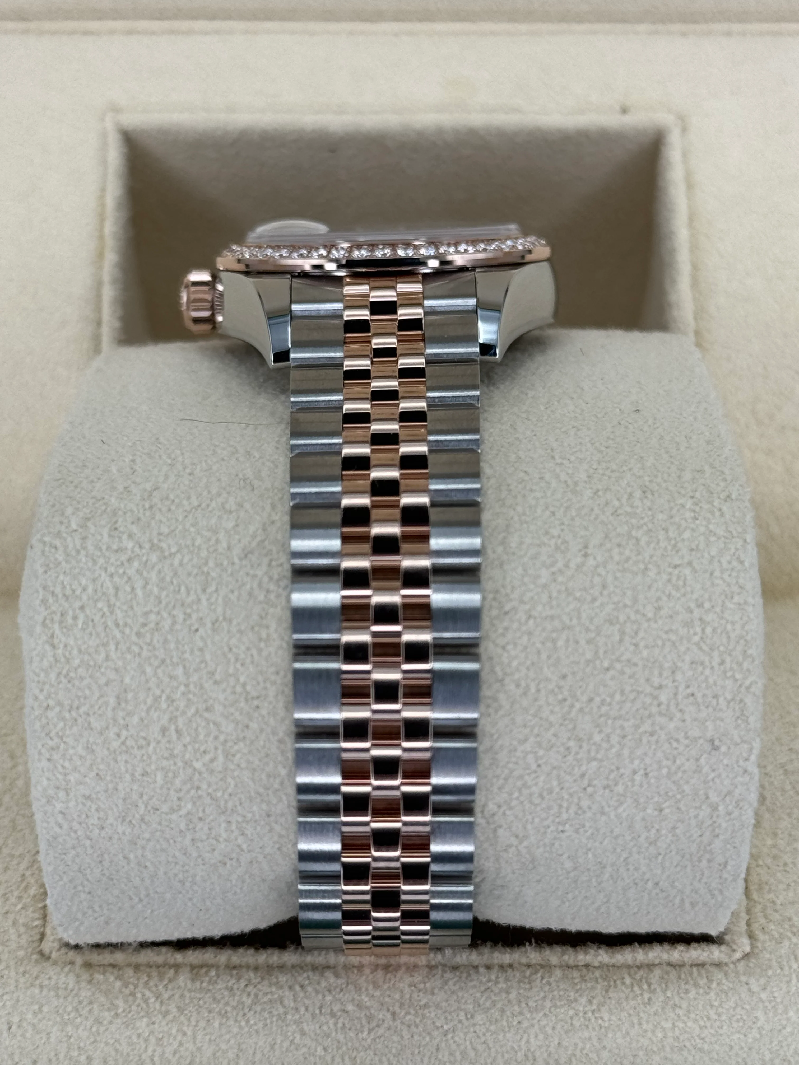 NEW 2023 Rolex Lady-Datejust 28mm 279381RBR MOP Diamond Dial - Image 4