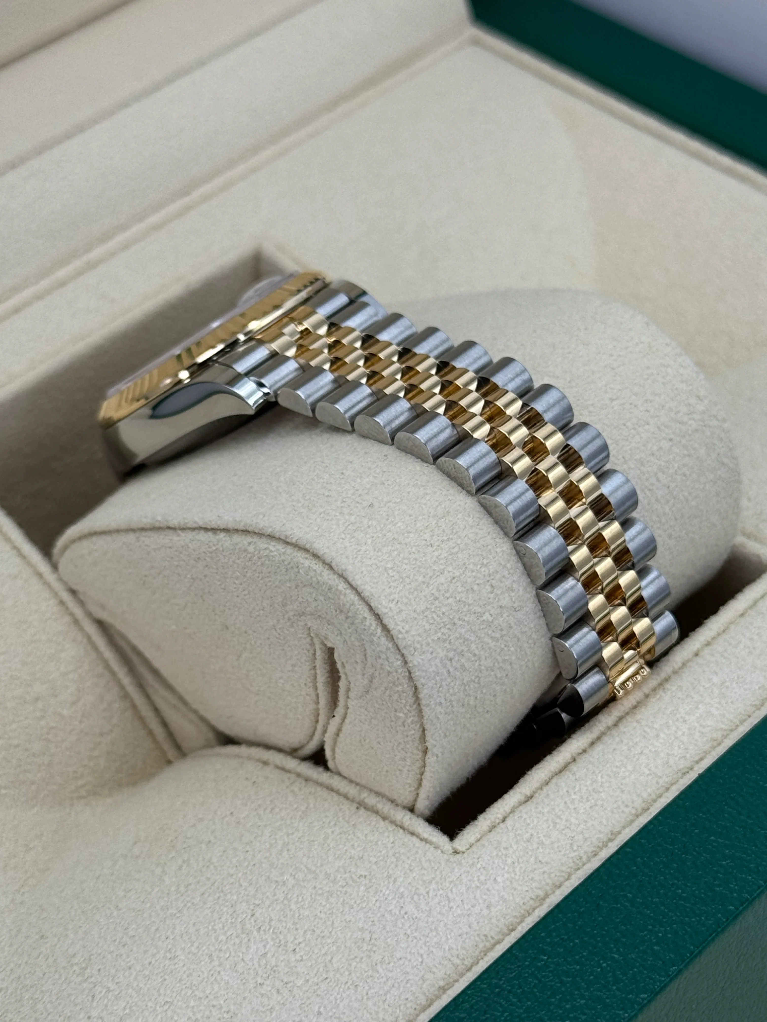 NEW 2023 Rolex Lady Datejust 31mm 278273 Two-Tone Floral Motif Dial - Image 6