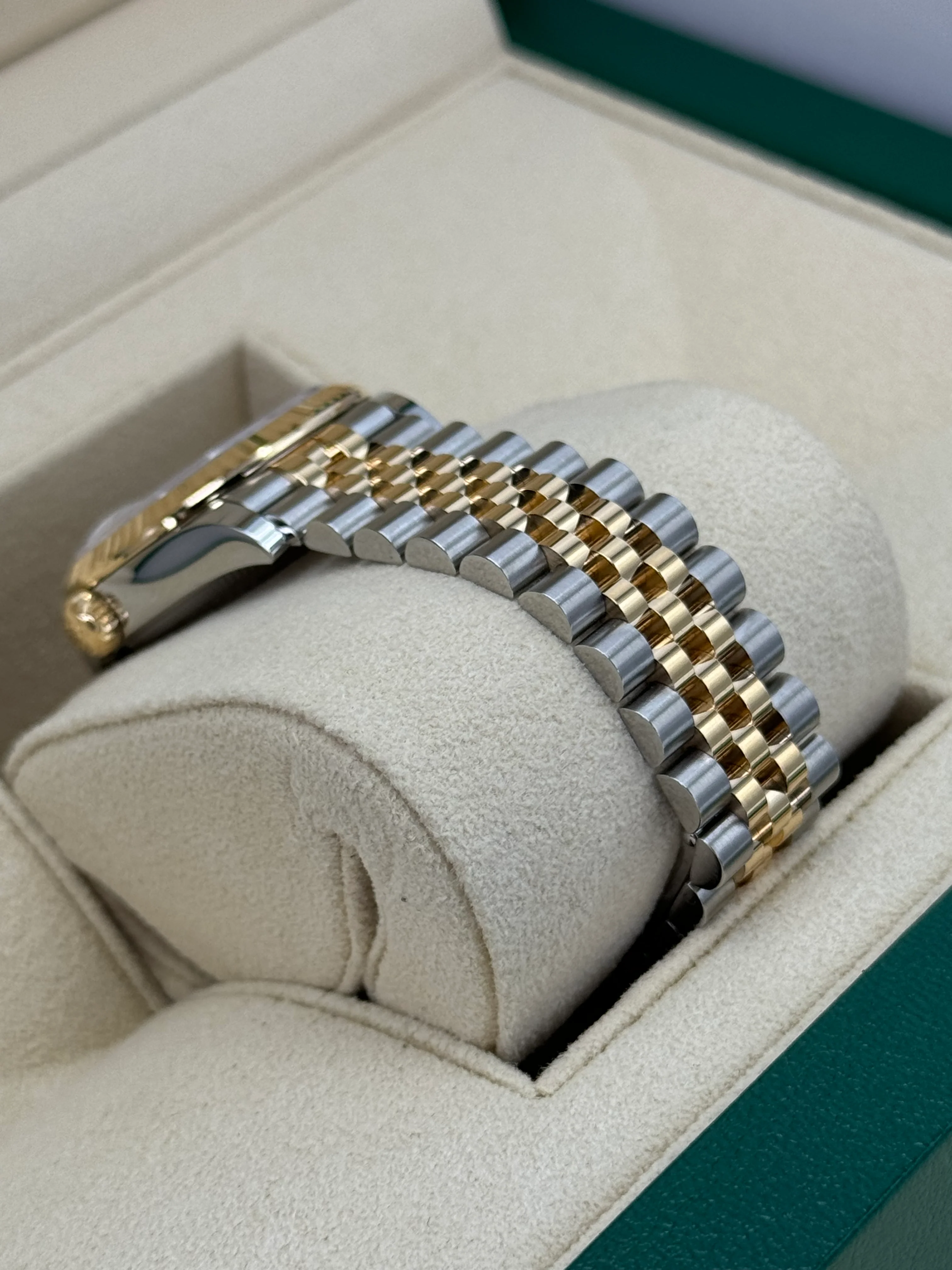 NEW 2023 Rolex Lady Datejust 31mm 278273 Two-Tone Floral Motif Dial - Image 8