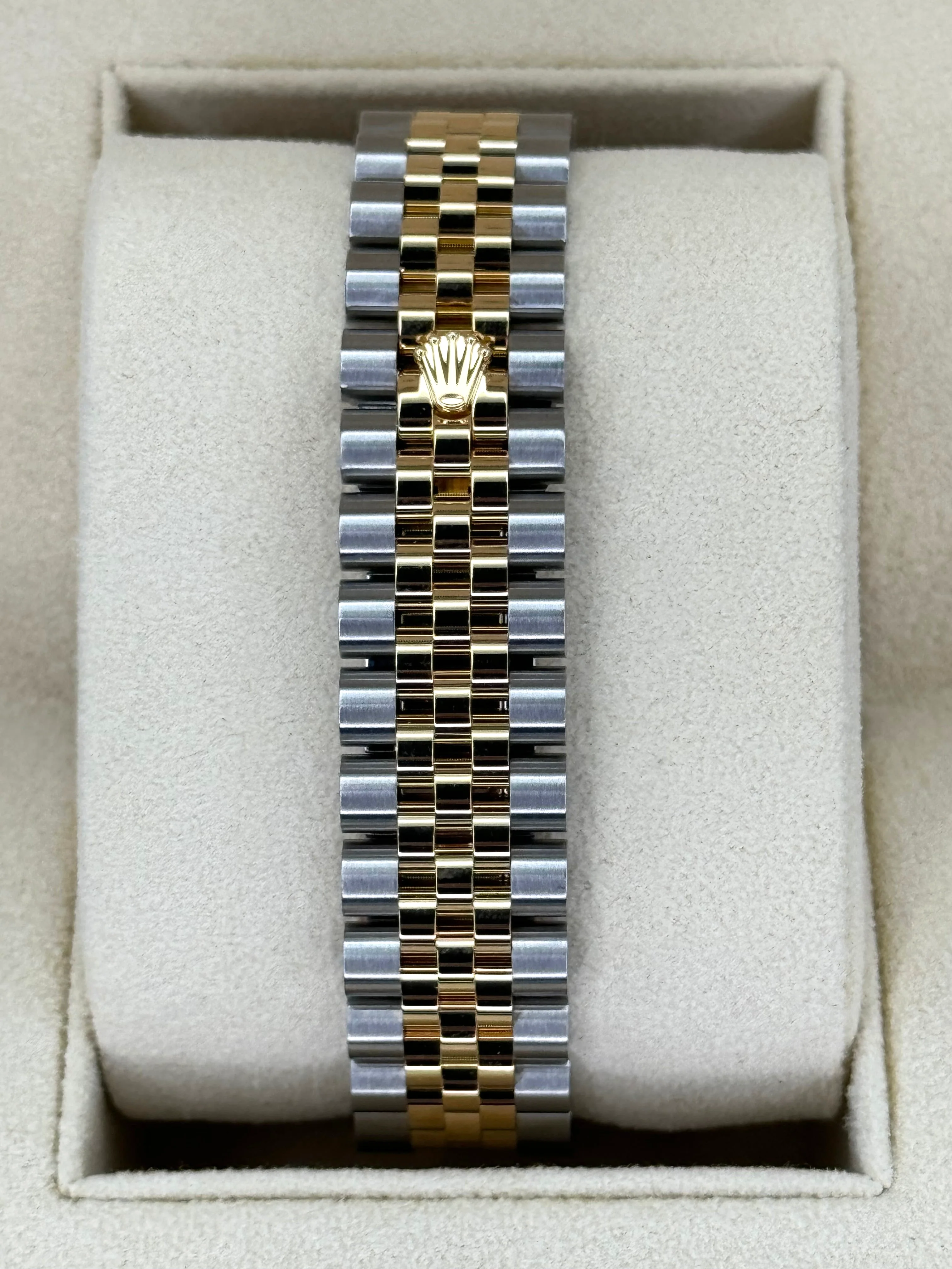 NEW 2023 Rolex Lady-Datejust 31mm 278273 Two-Tone Jubilee Green Dial - Image 2