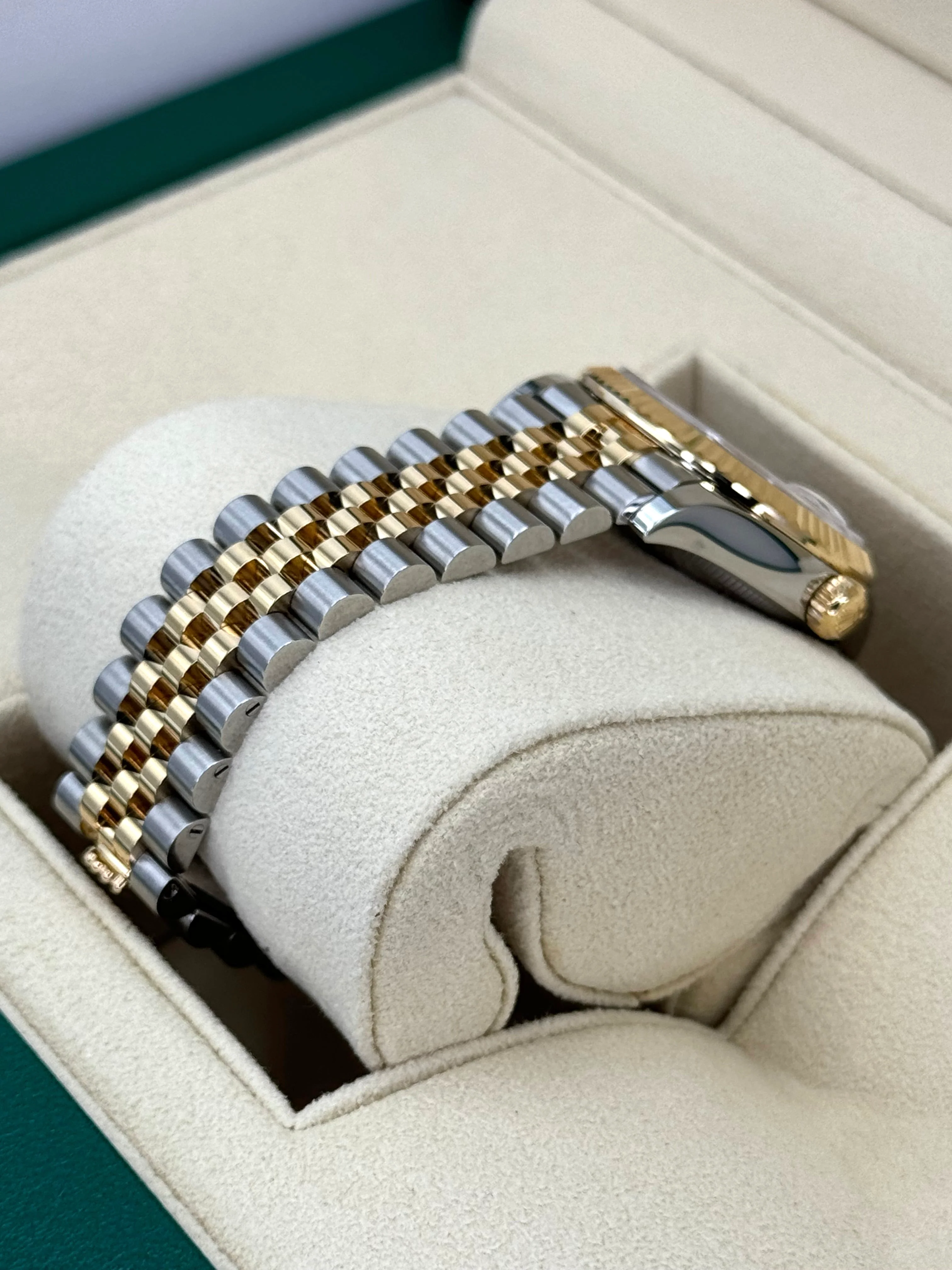 NEW 2023 Rolex Lady-Datejust 31mm 278273 Two-Tone Jubilee Green Dial - Image 5