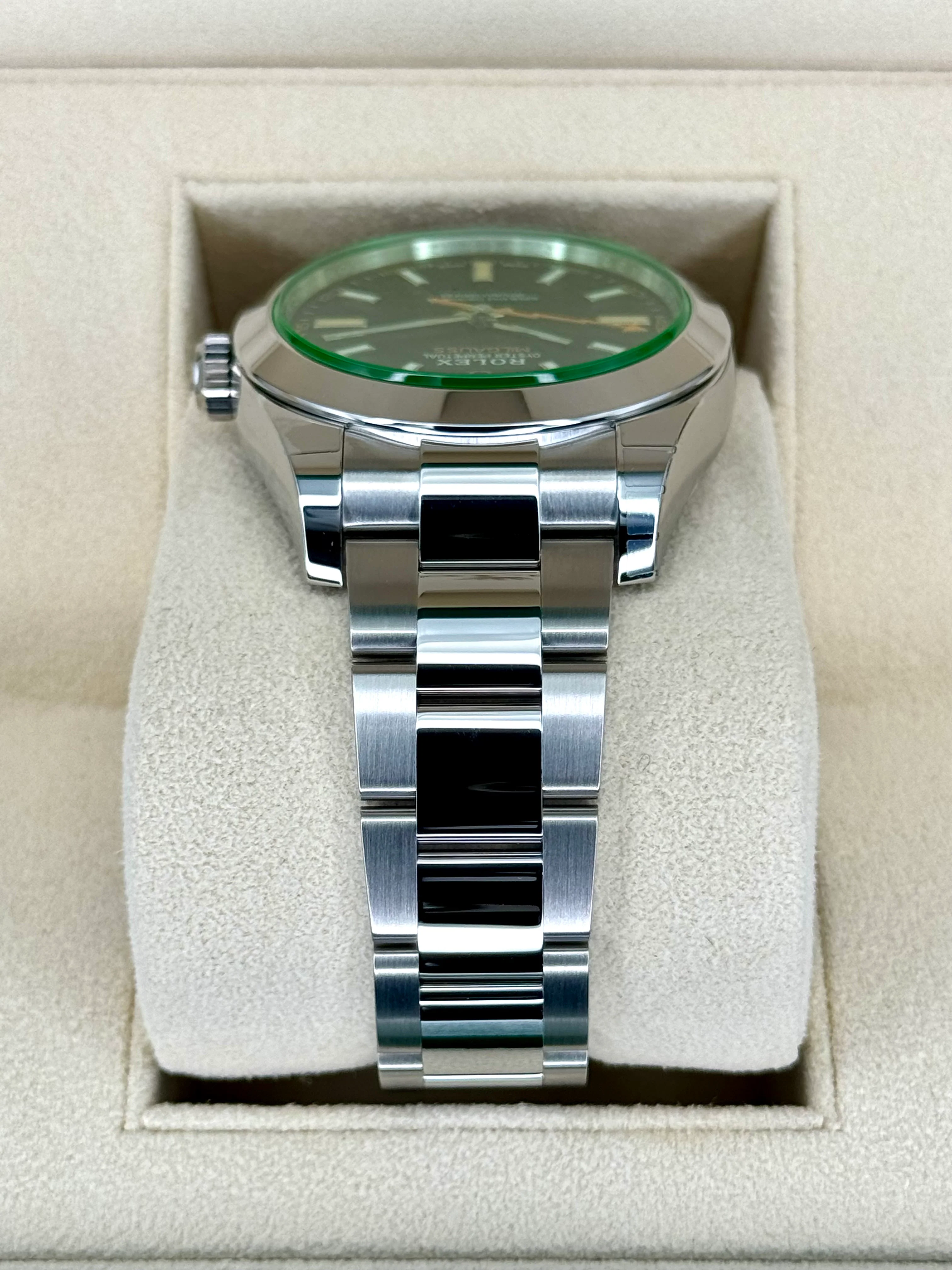 NEW 2023 Rolex Milgauss 40mm 116400GV Stainless Steel Black Dial - Image 4