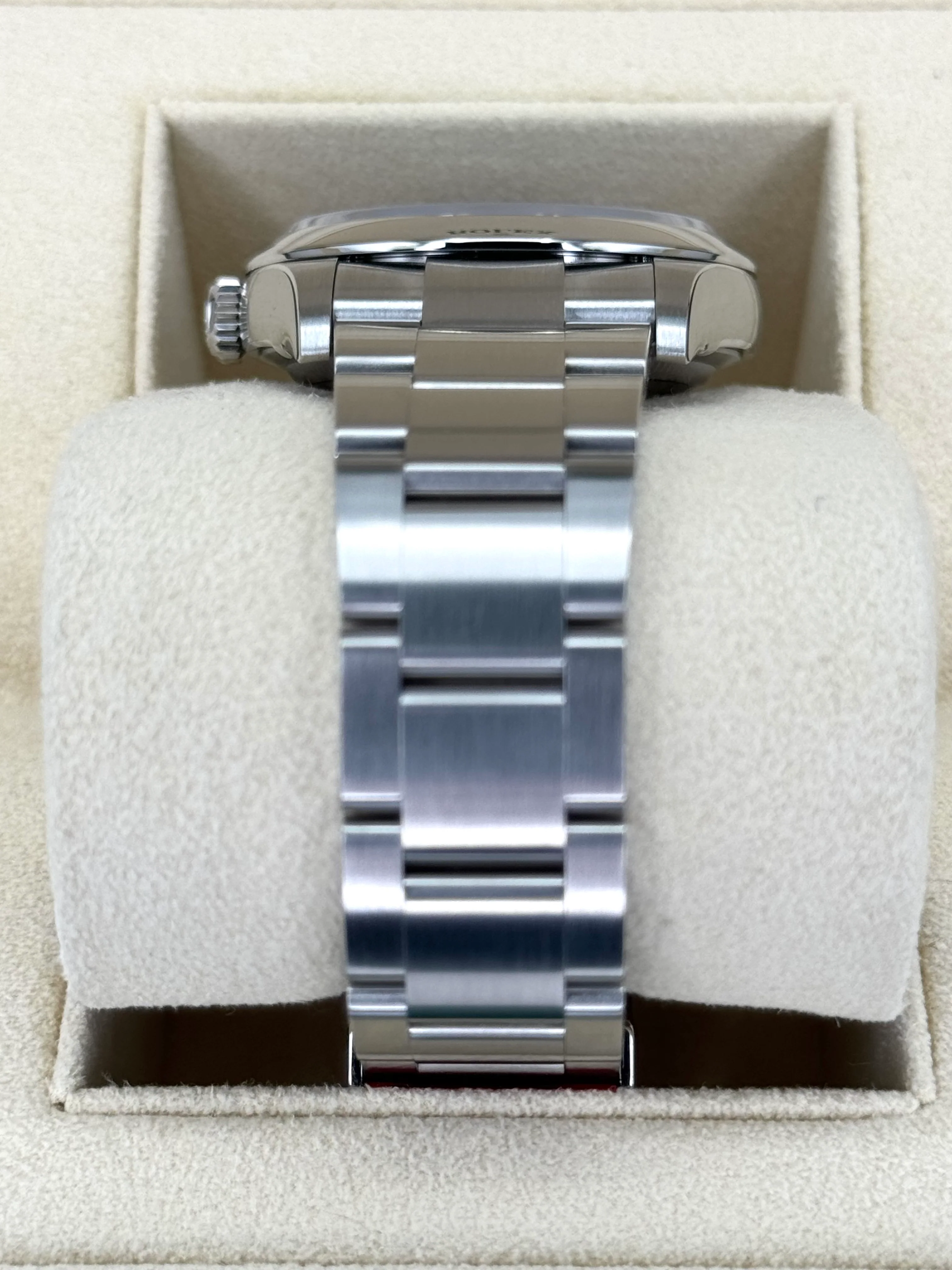 NEW 2023 Rolex Oyster Perpetual 36mm 126000 Tiffany Blue Dial - Image 4
