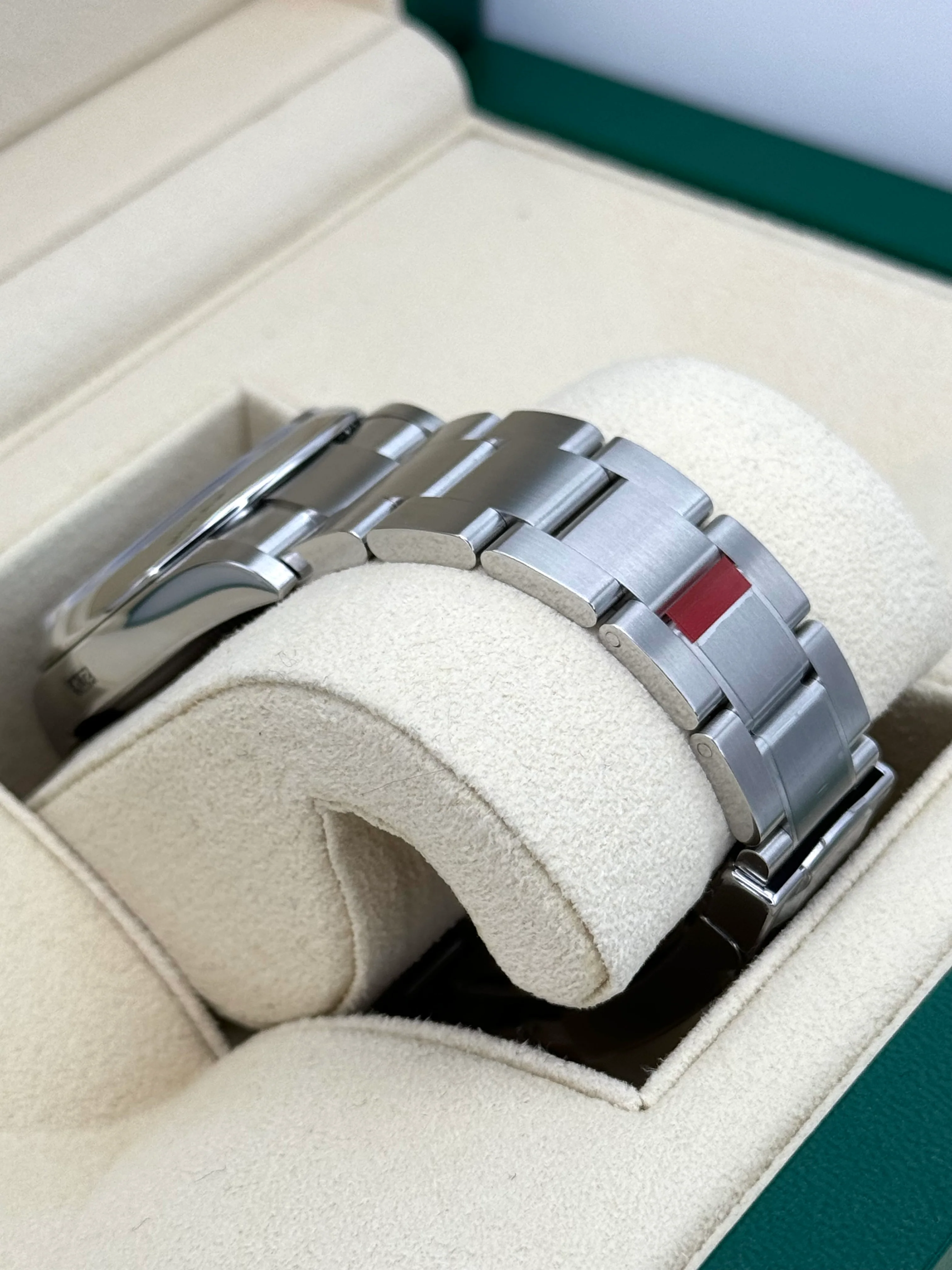 NEW 2023 Rolex Oyster Perpetual 36mm 126000 Tiffany Blue Dial - Image 6