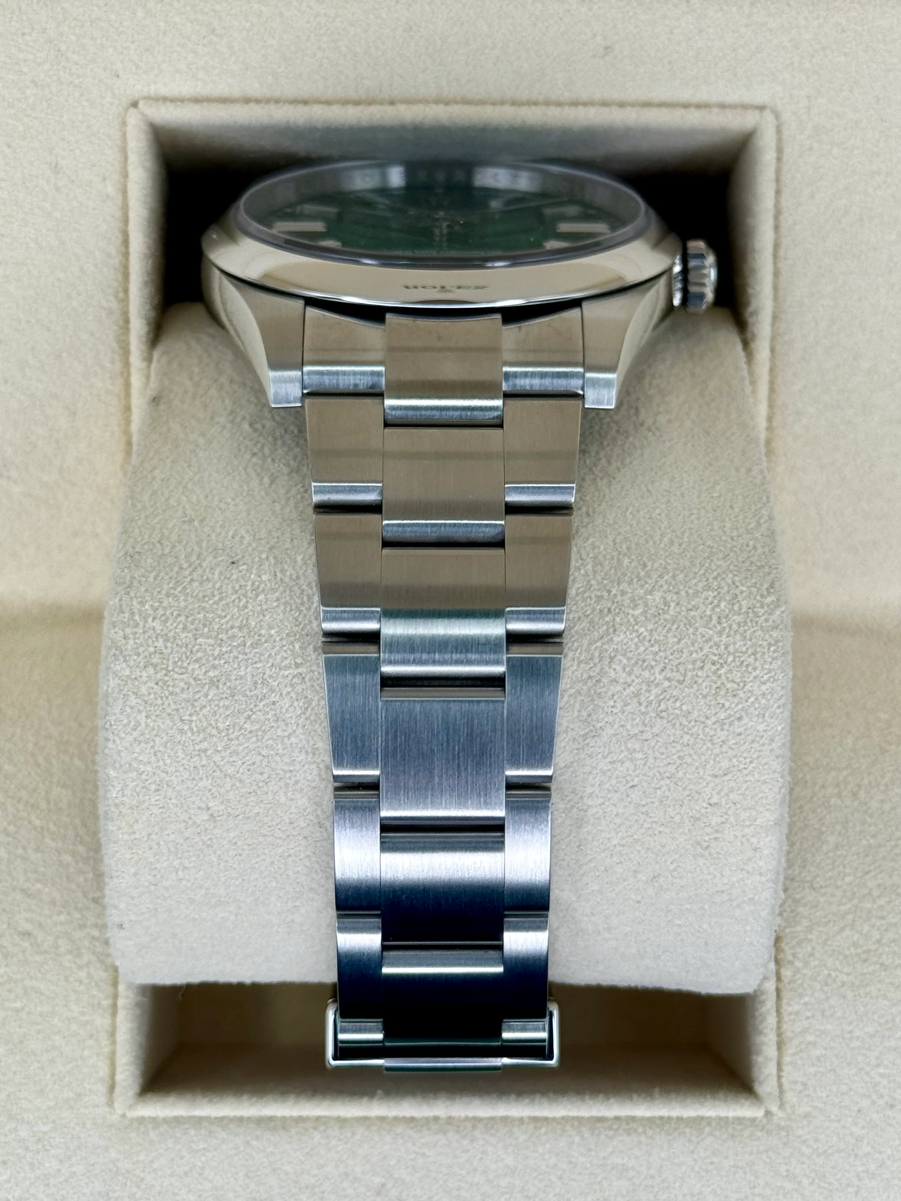 NEW 2023 Rolex Oyster Perpetual 41mm 124300 Green Dial - Image 3