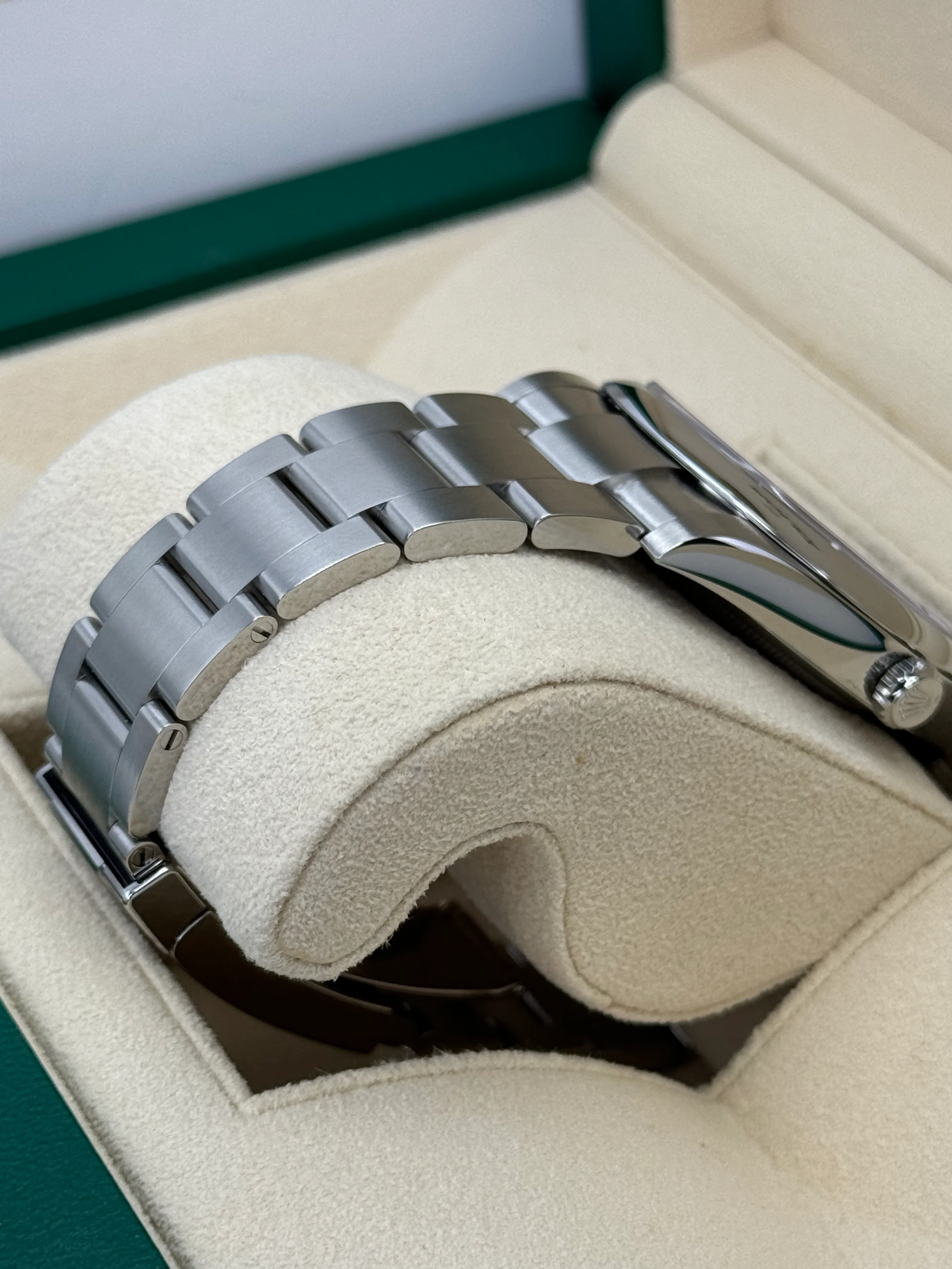 NEW 2023 Rolex Oyster Perpetual 41mm 124300 Black Dial - Image 5