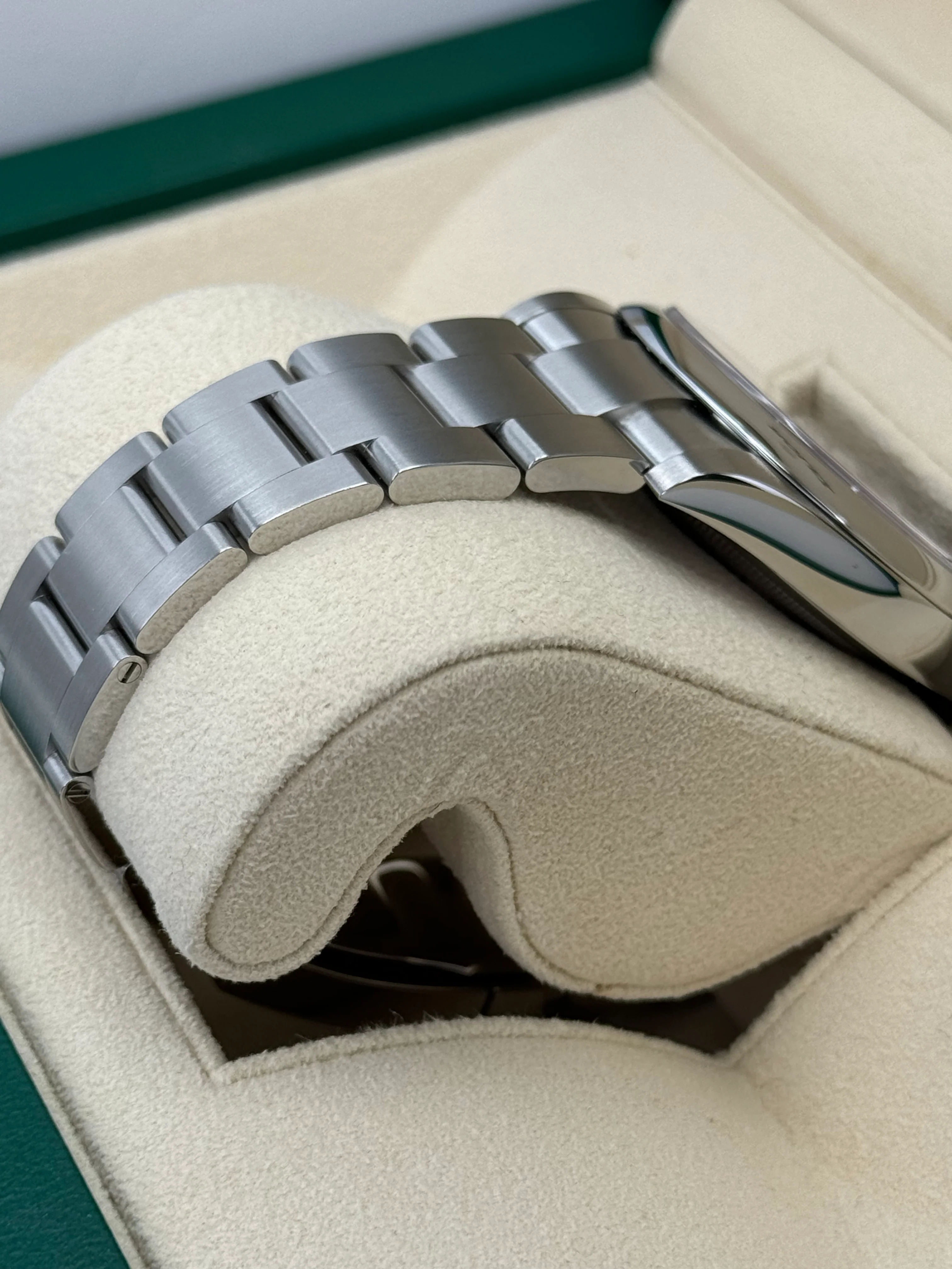 NEW 2023 Rolex Oyster Perpetual 41mm 124300 Black Dial - Image 7