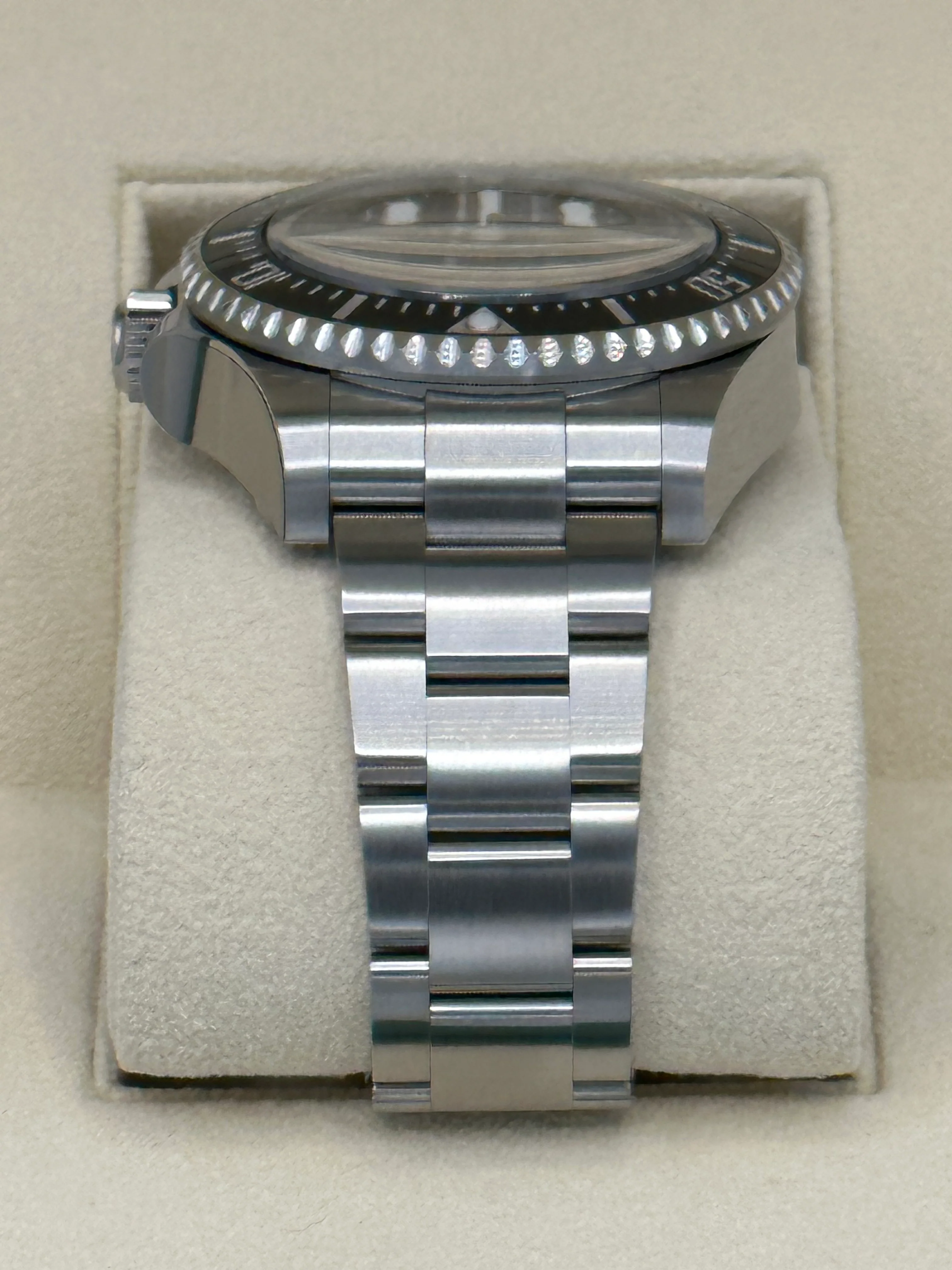 NEW 2023 Rolex Deepsea James Cameron 44mm 136660 Blue Dial - Image 4