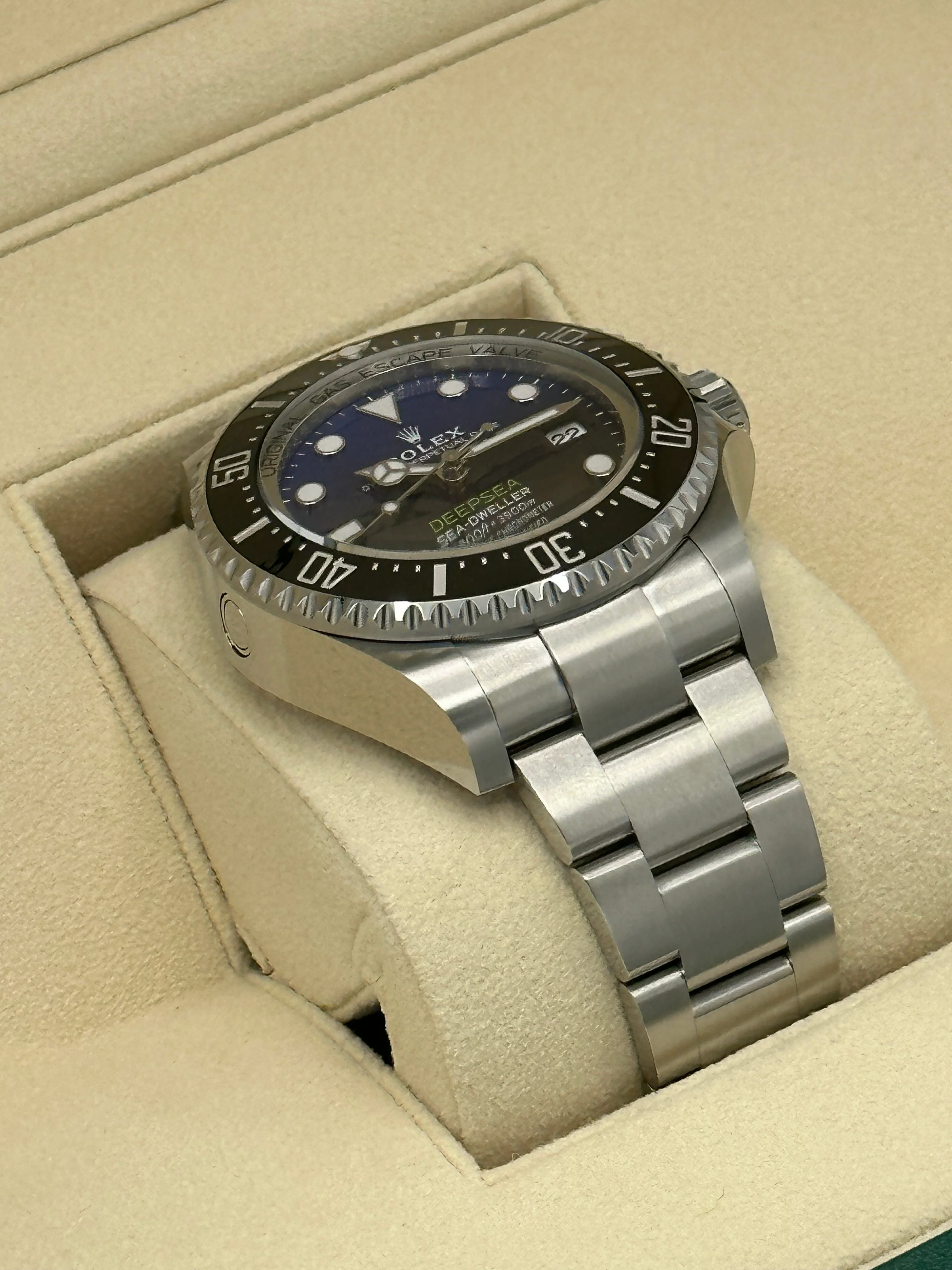 NEW 2023 Rolex Deepsea James Cameron 44mm 136660 Blue Dial - Image 8