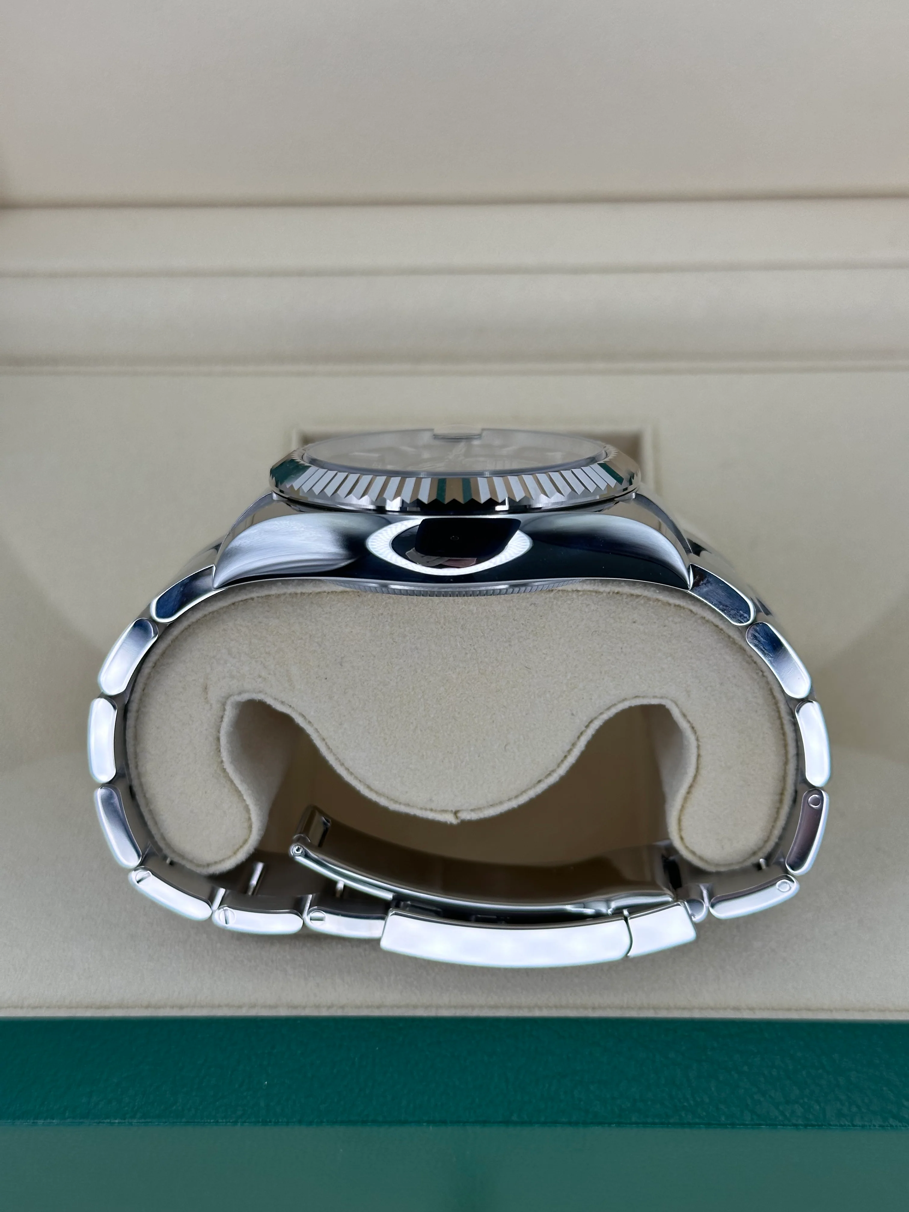 NEW 2023 Rolex Sky-Dweller 42mm 336934 Oyster Black Dial - Image 10